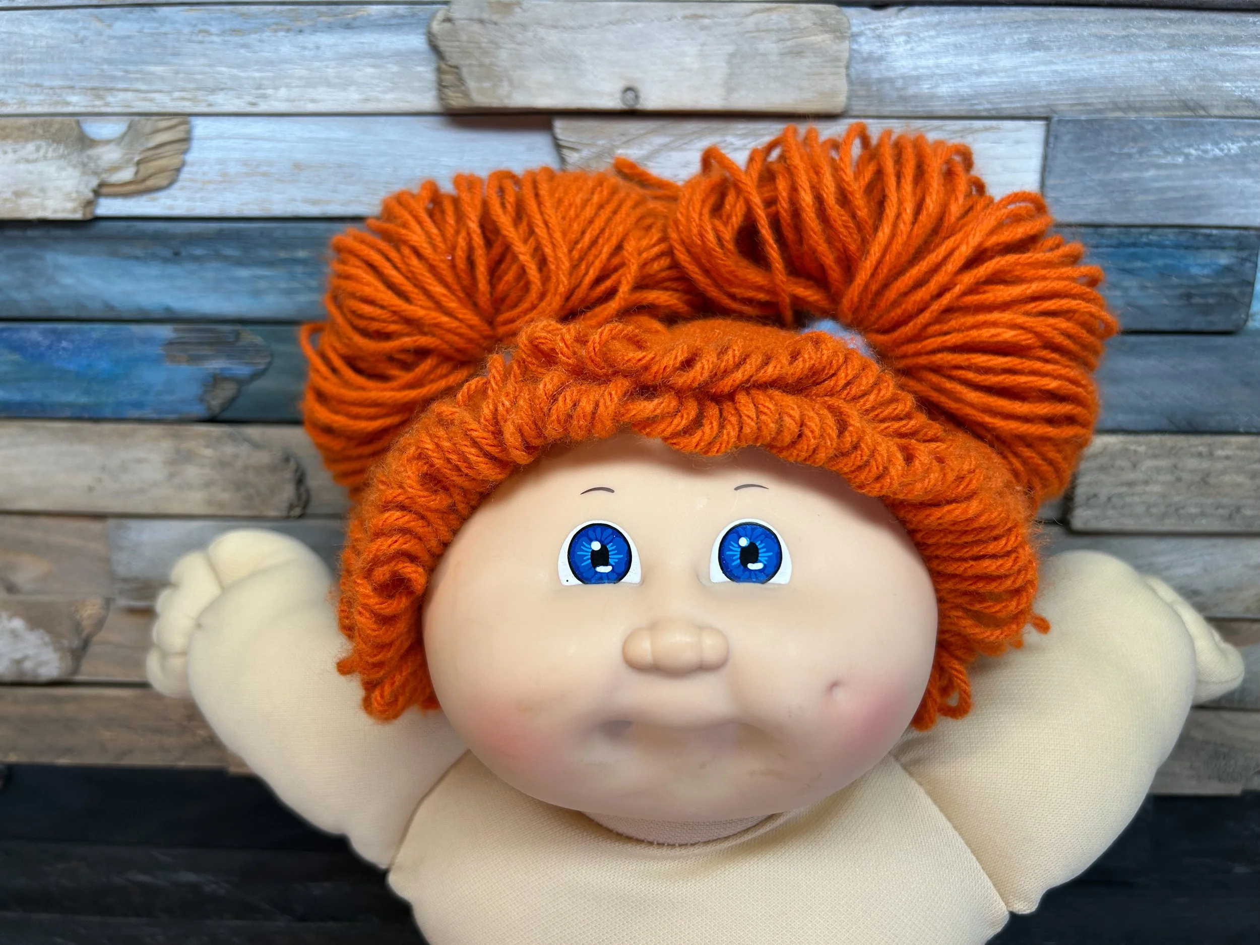 Red hair & blue eyes