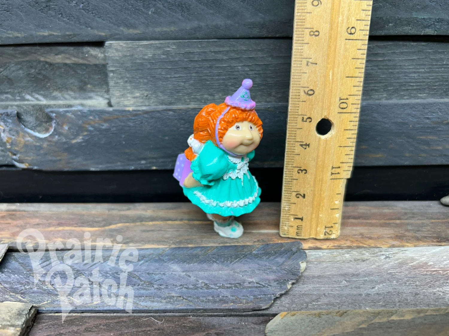 Party hat figurine