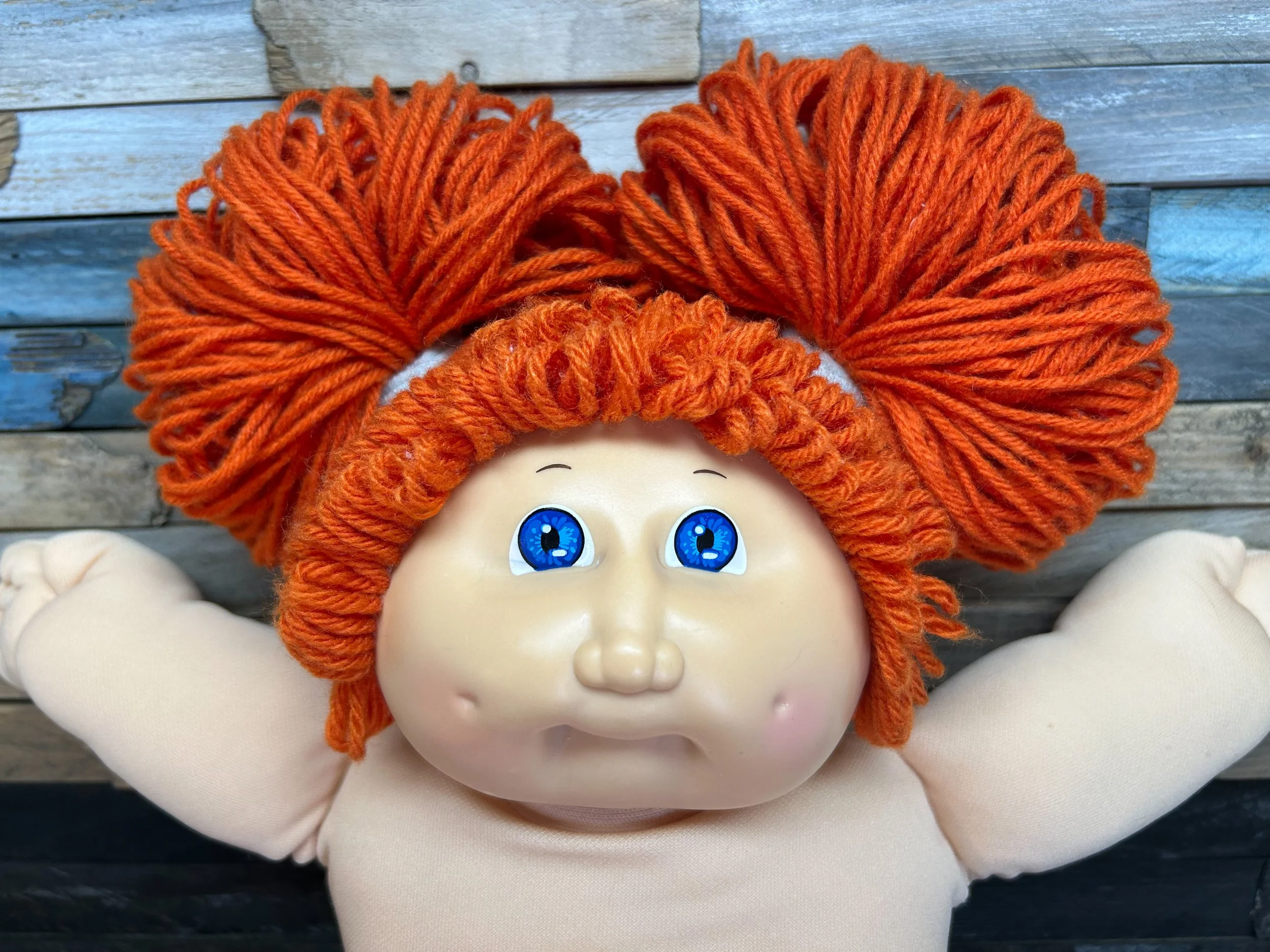 Red hair & blue eyes