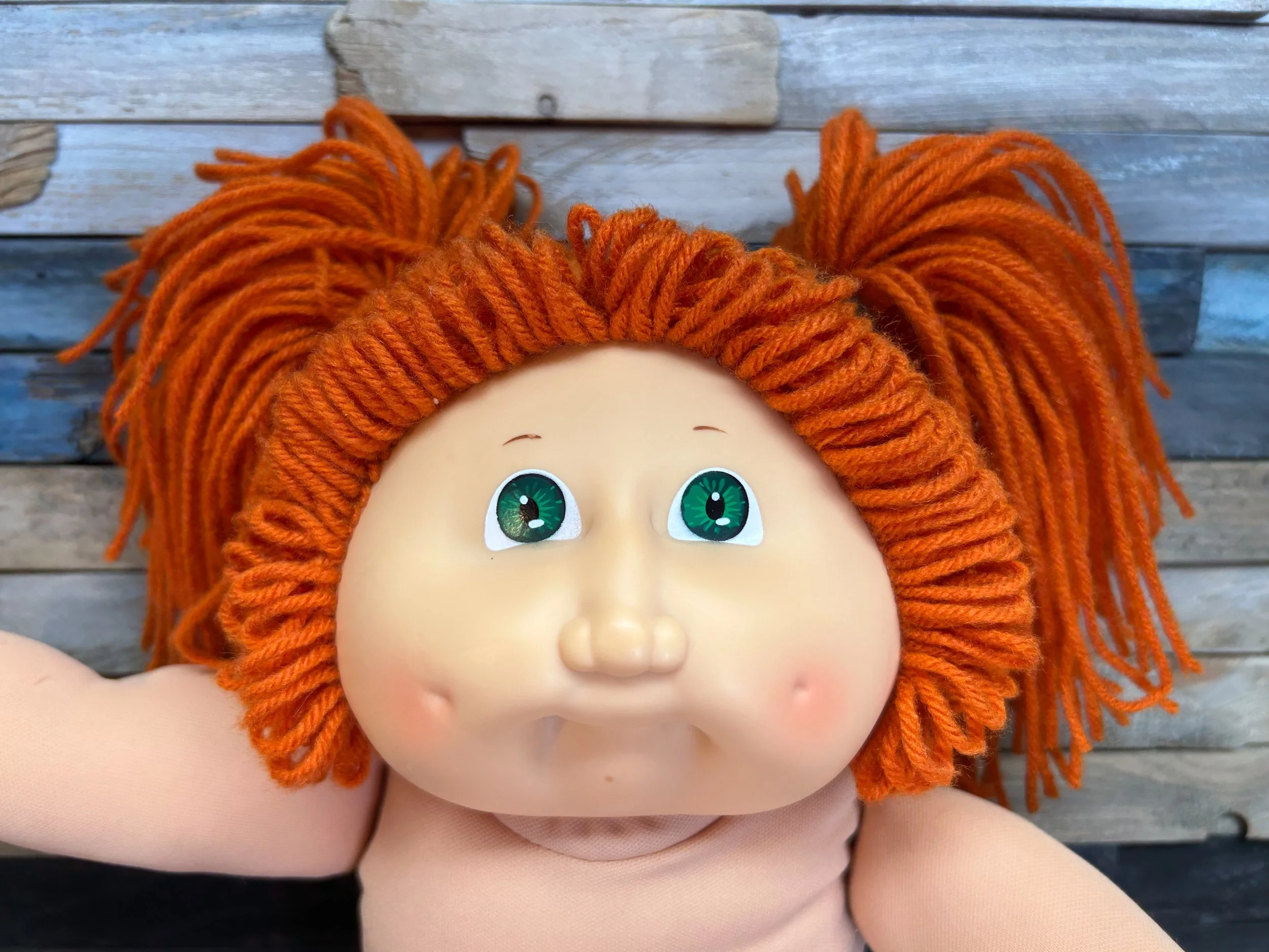 Red hair & green eyes
