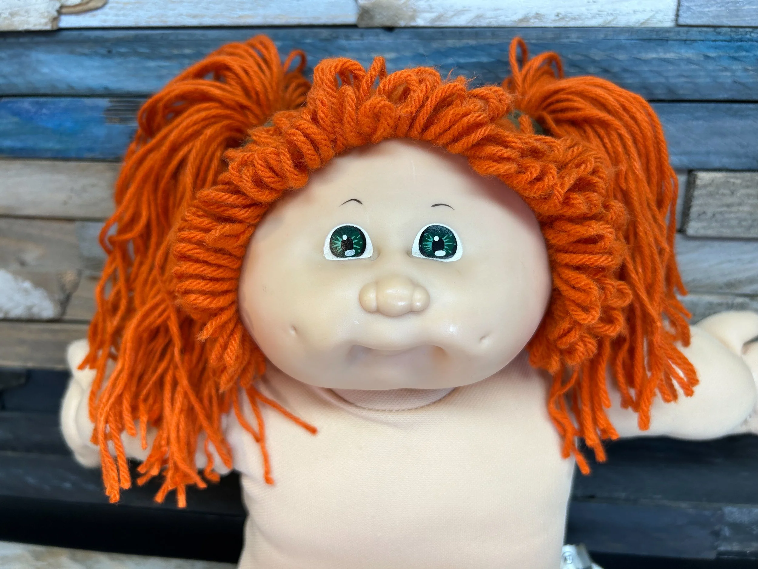 Red hair & green eyes