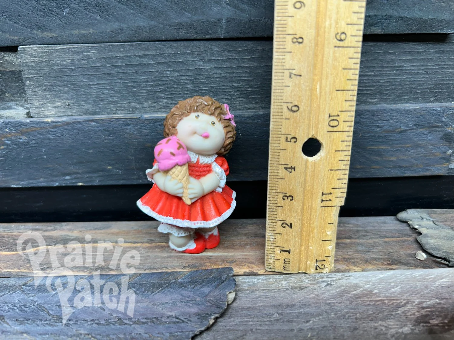 Ice cream figurine