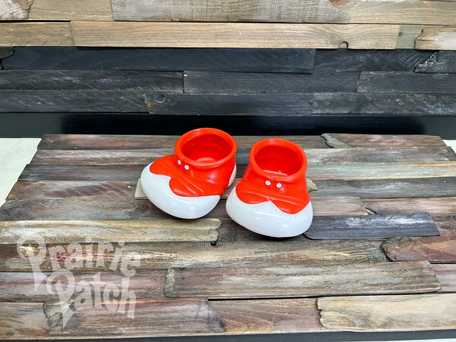 Clown shoes