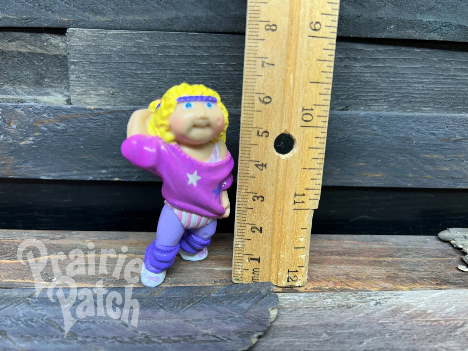 Aerobics figurine