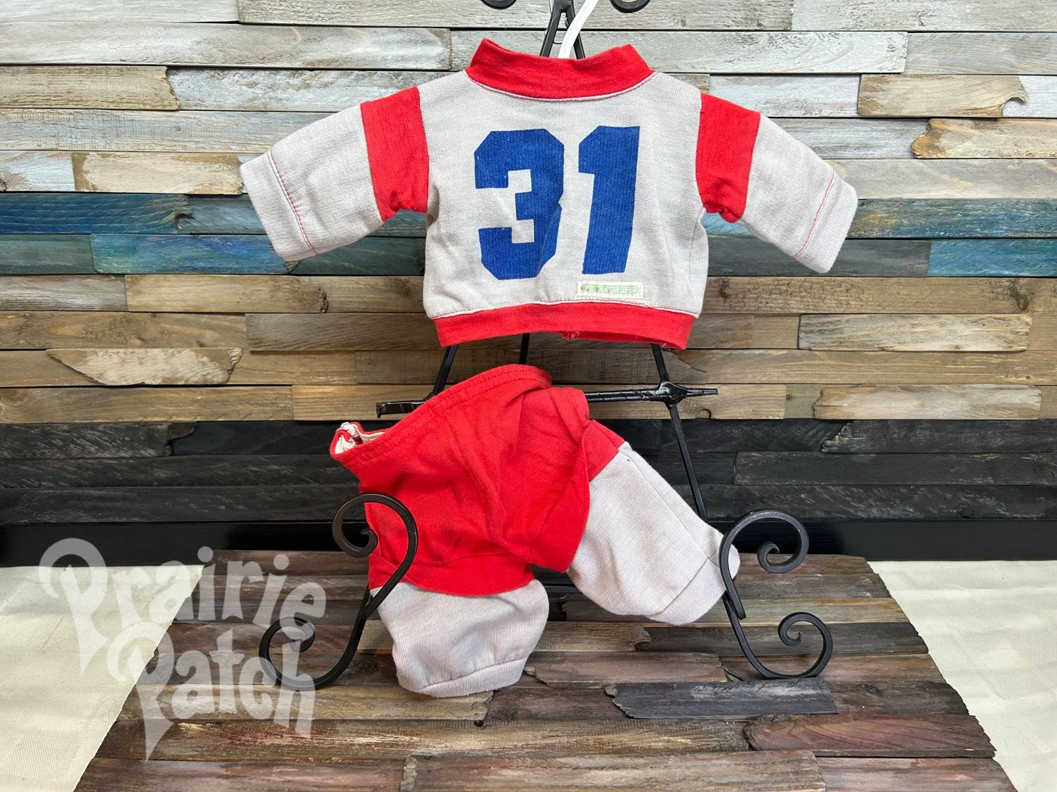 31 Tracksuit