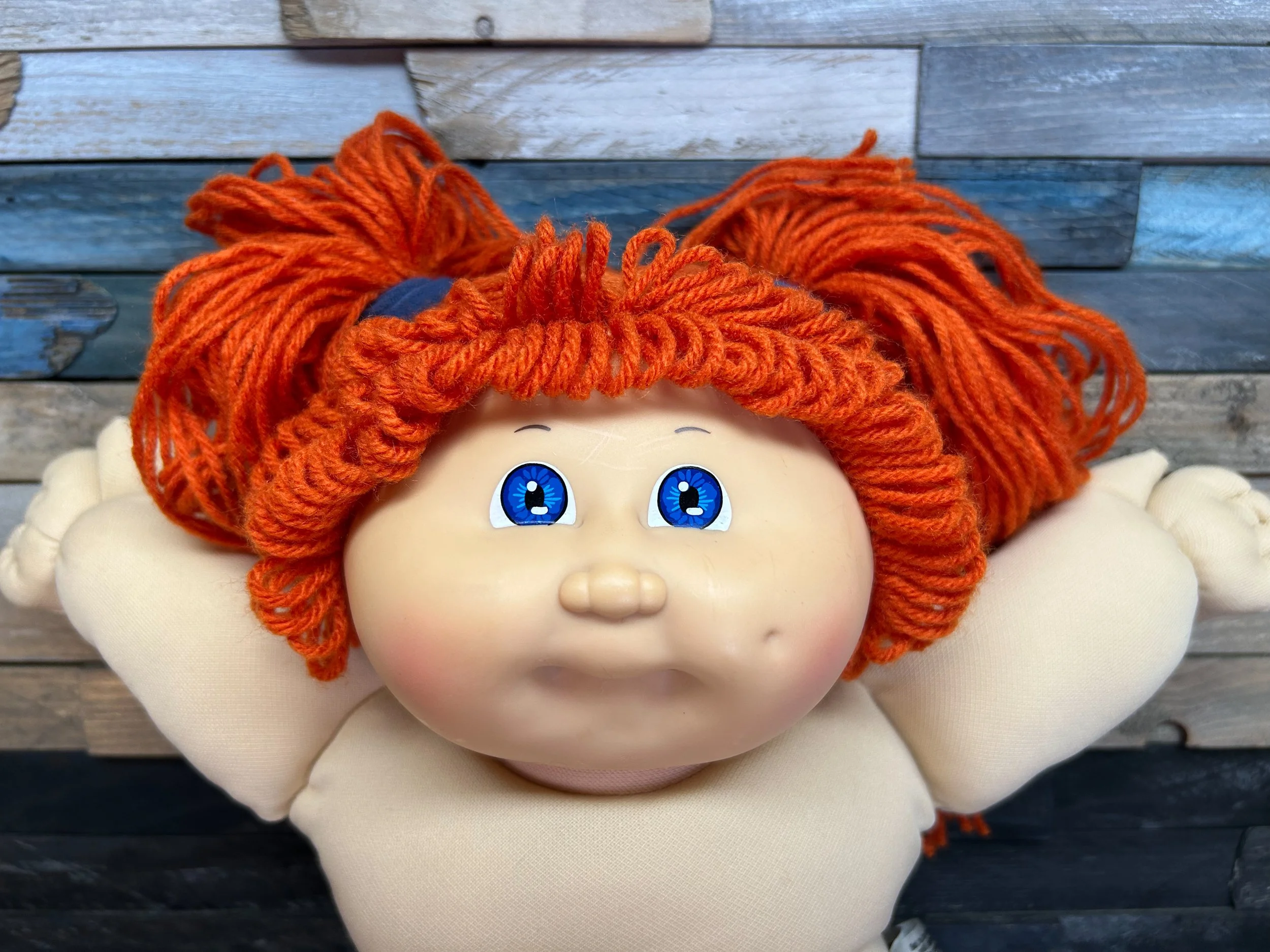 Red hair & blue eyes