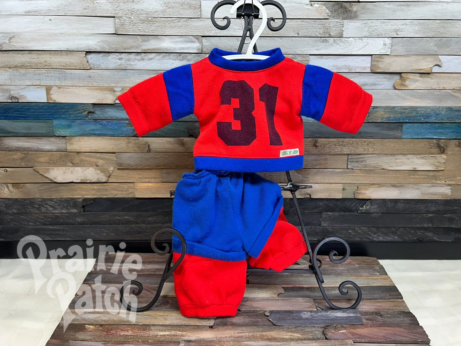 31 Tracksuit