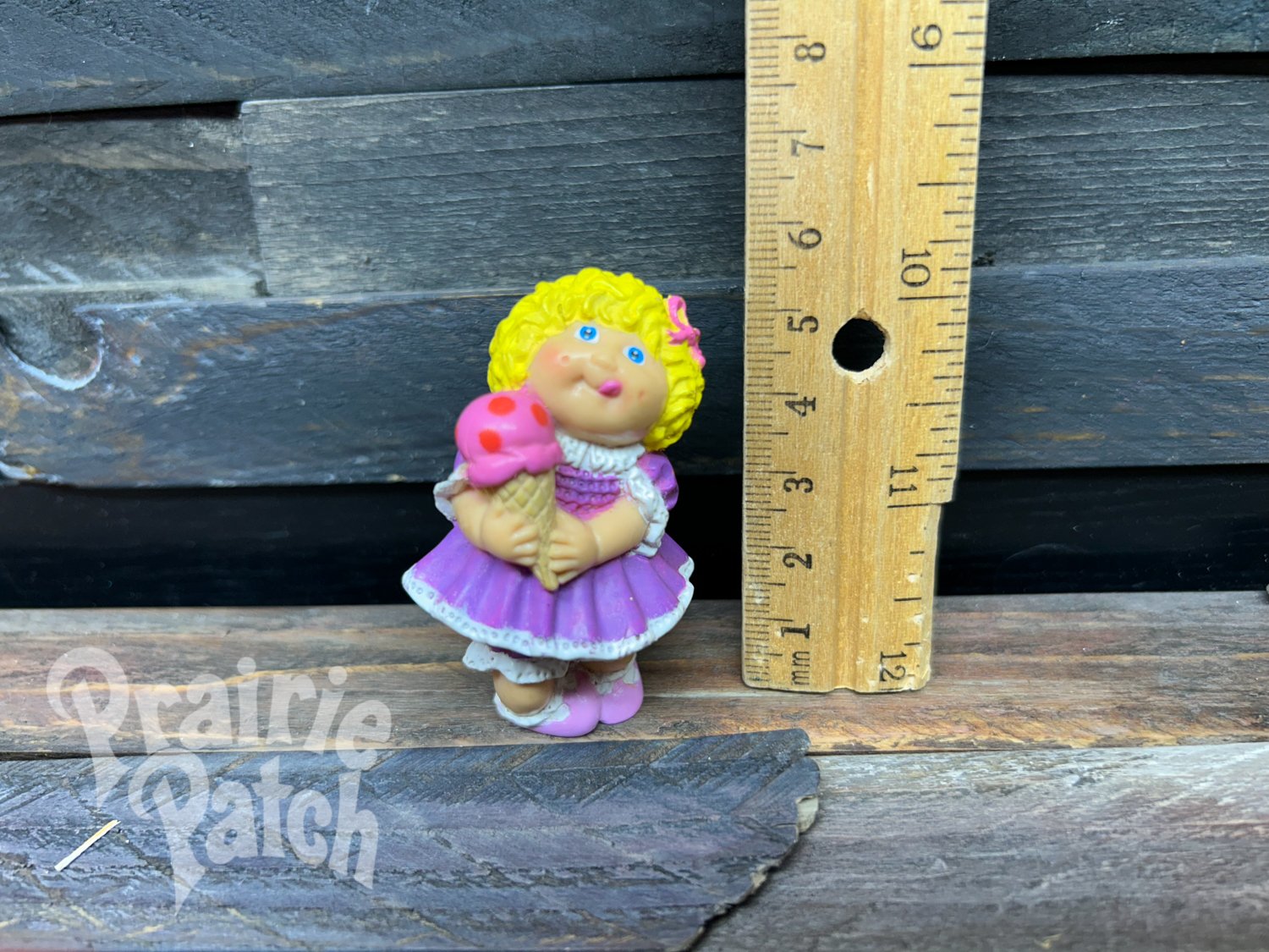 Ice cream figurine