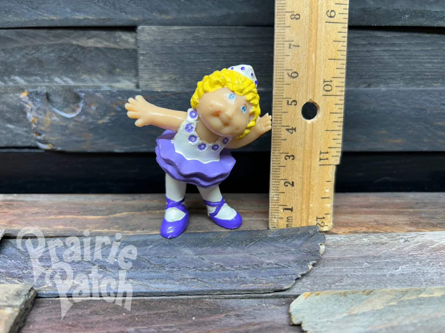 Ballerina figurine