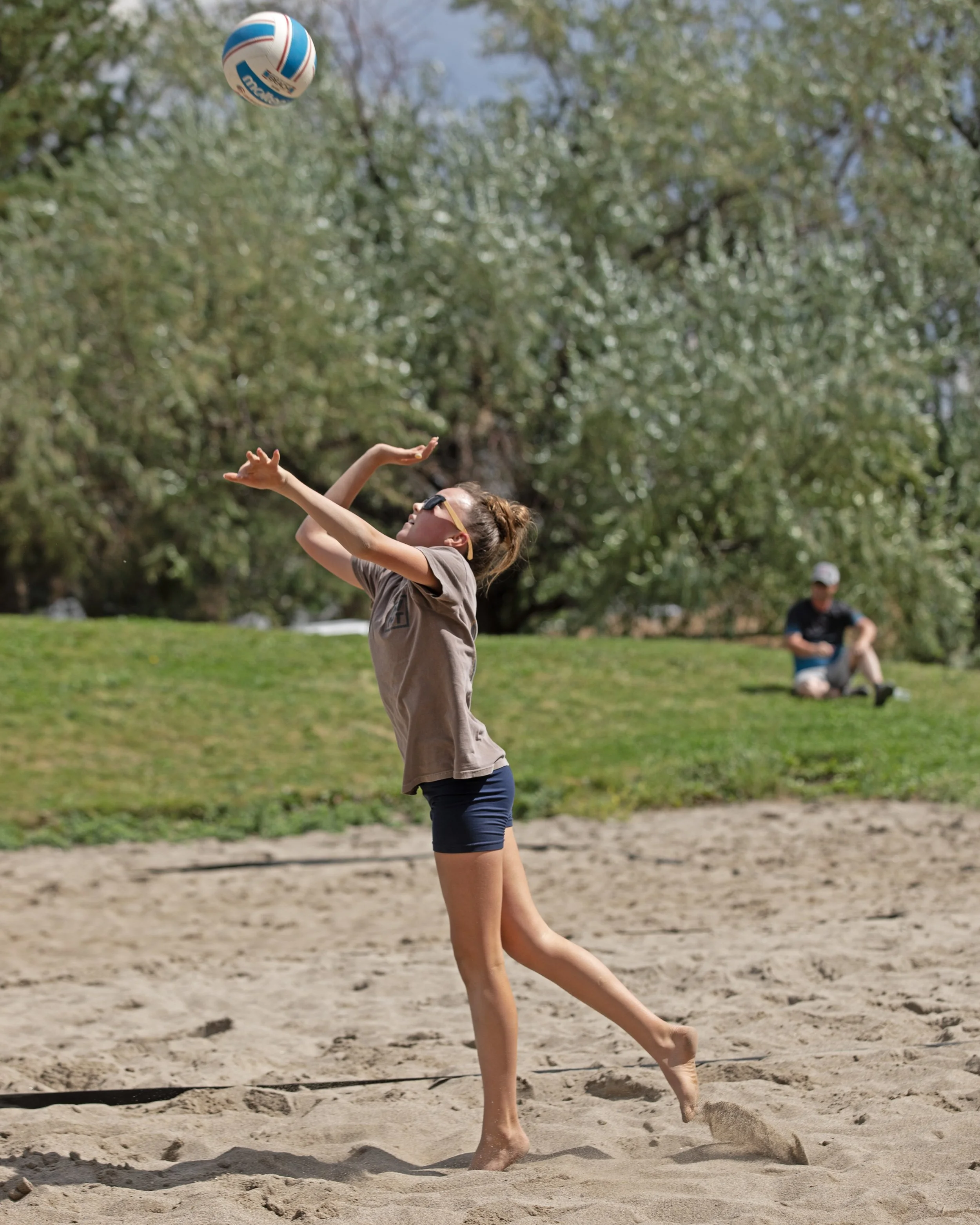emma hitting 2.jpg