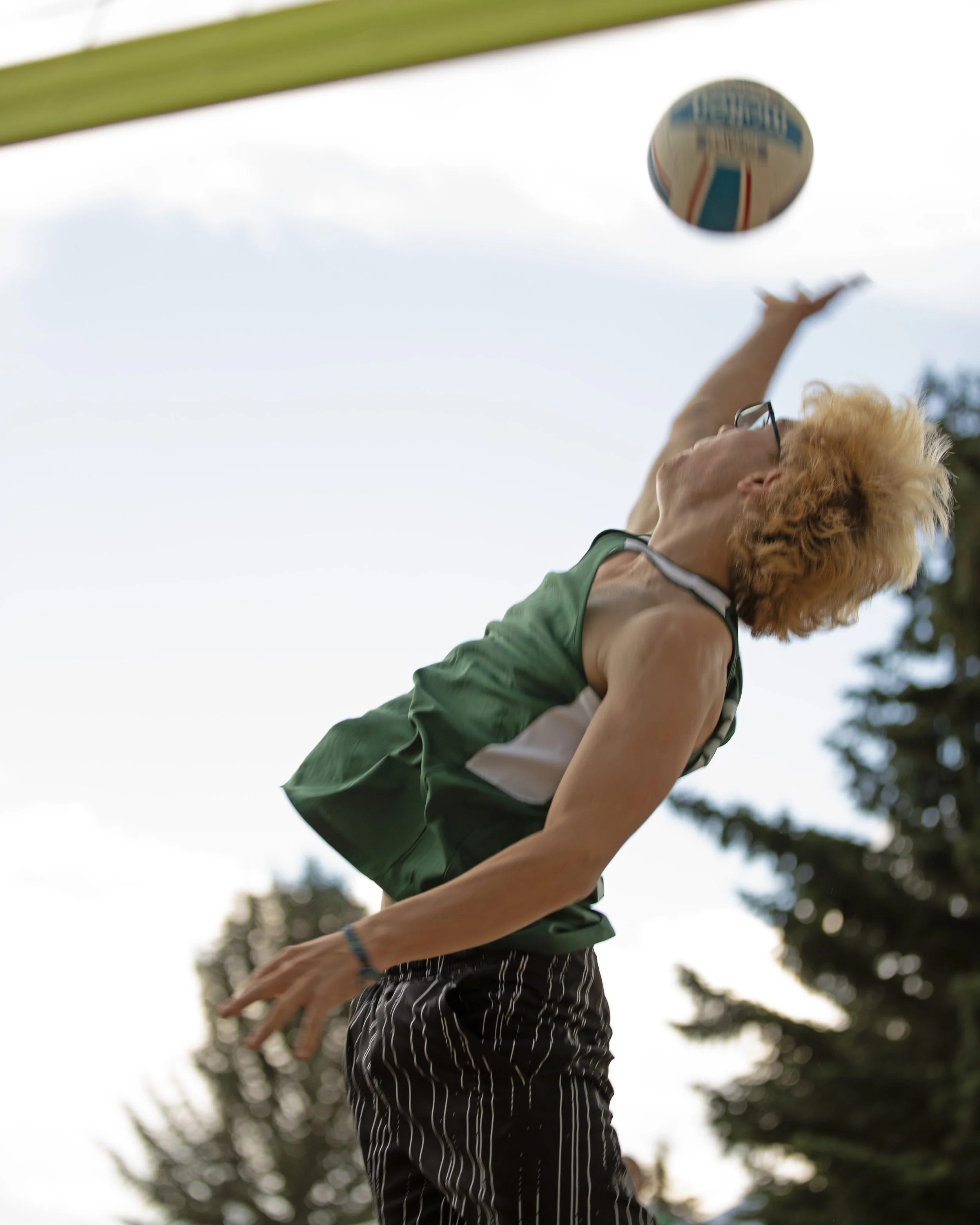 truett hitting at net.jpg