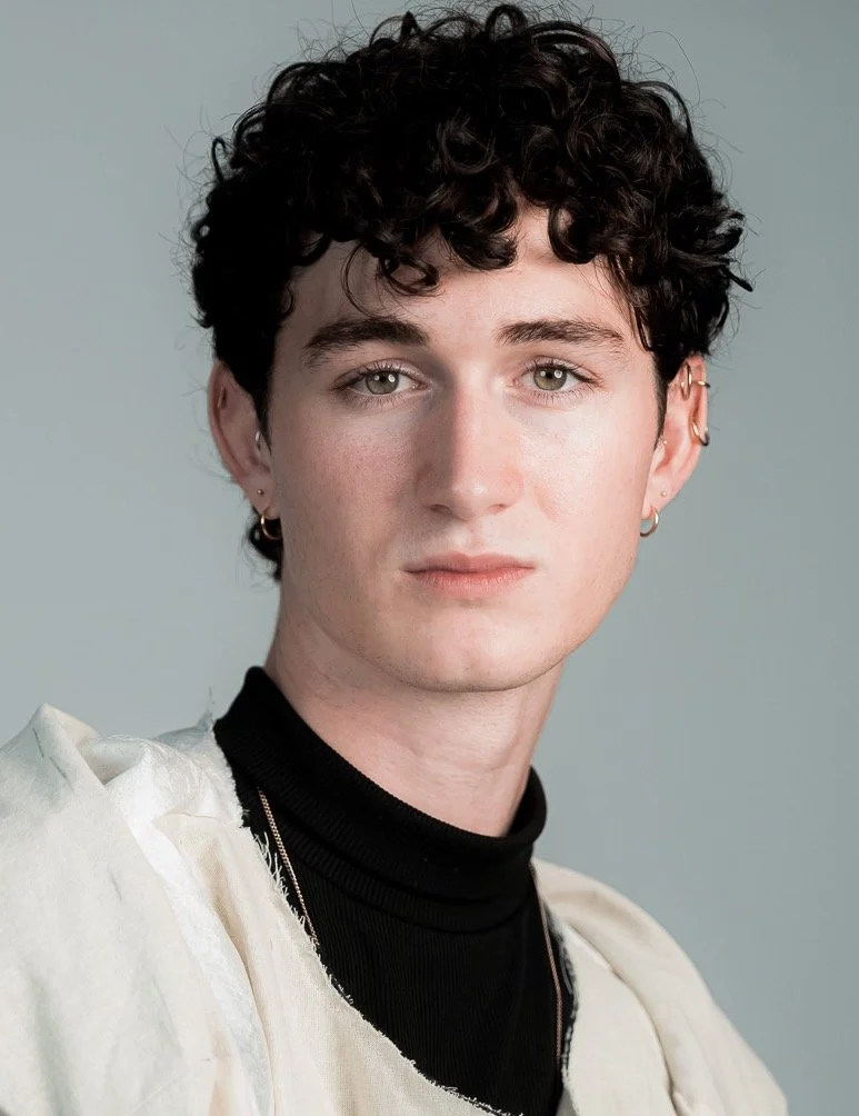 21695983.jpg