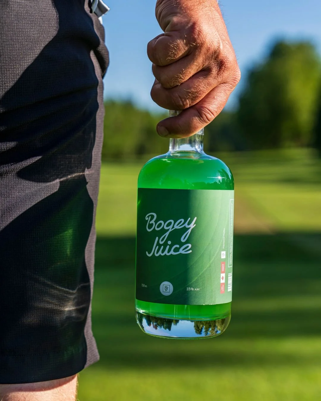 The only thing more important than your swing? What&rsquo;s in your hand. 

Cooler rounds are rolling in, make sure your cart&rsquo;s stocked with the essentials. 🍂🥃

#BogeyJuice #BJ #Amateurs #DrinkUp #19thHole #Clubhouse #Golfers #PourDecisions #