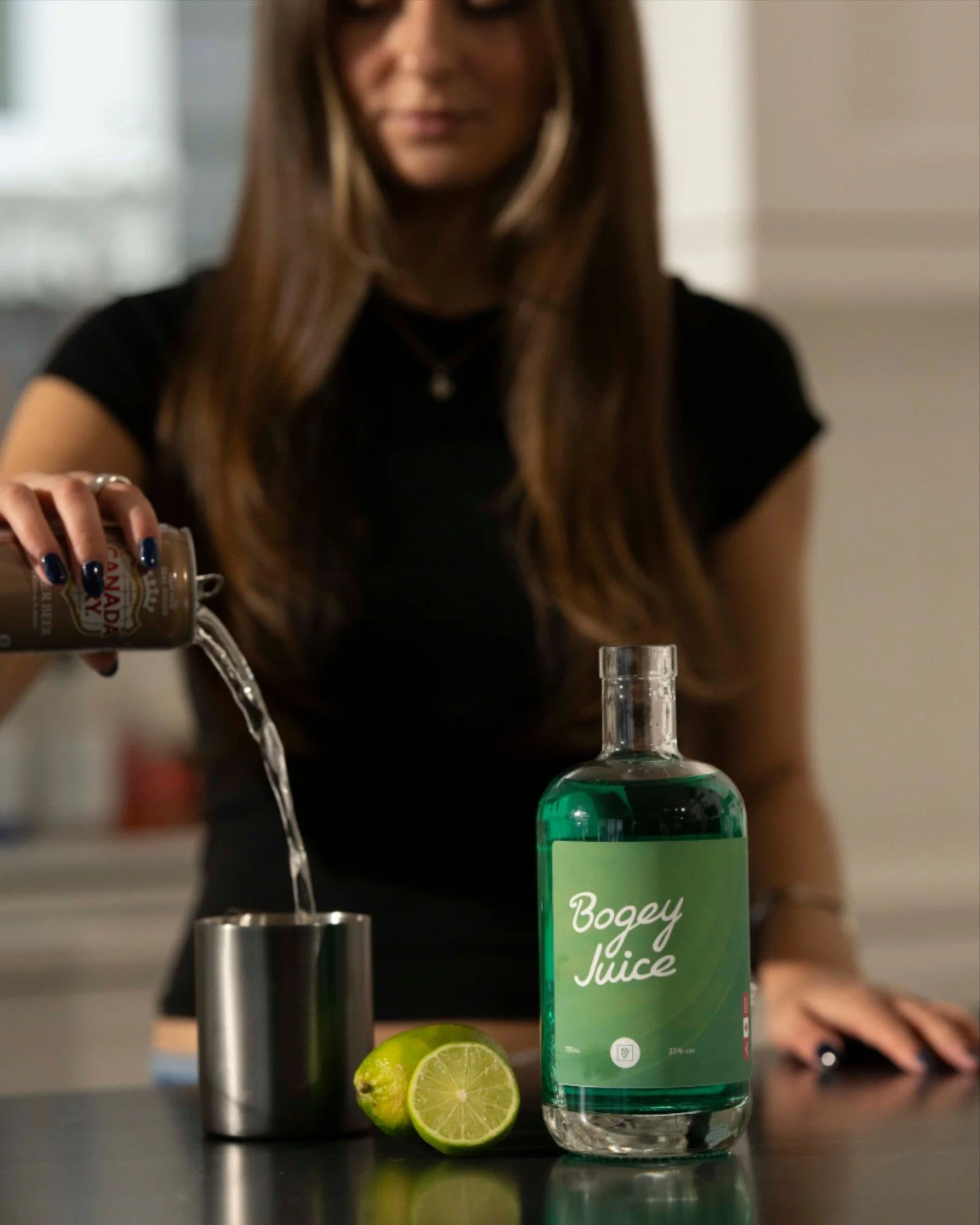 A little spice, a little swing. The Ginger Apple Mule is crisp, refreshing, and just boozy enough to make you forget how cold it is on the back nine. 😉🍂 

50mL Bogey Juice
100mL Ginger Beer
Squeeze of lime

Fill a copper mug with ice, add Bogey Jui