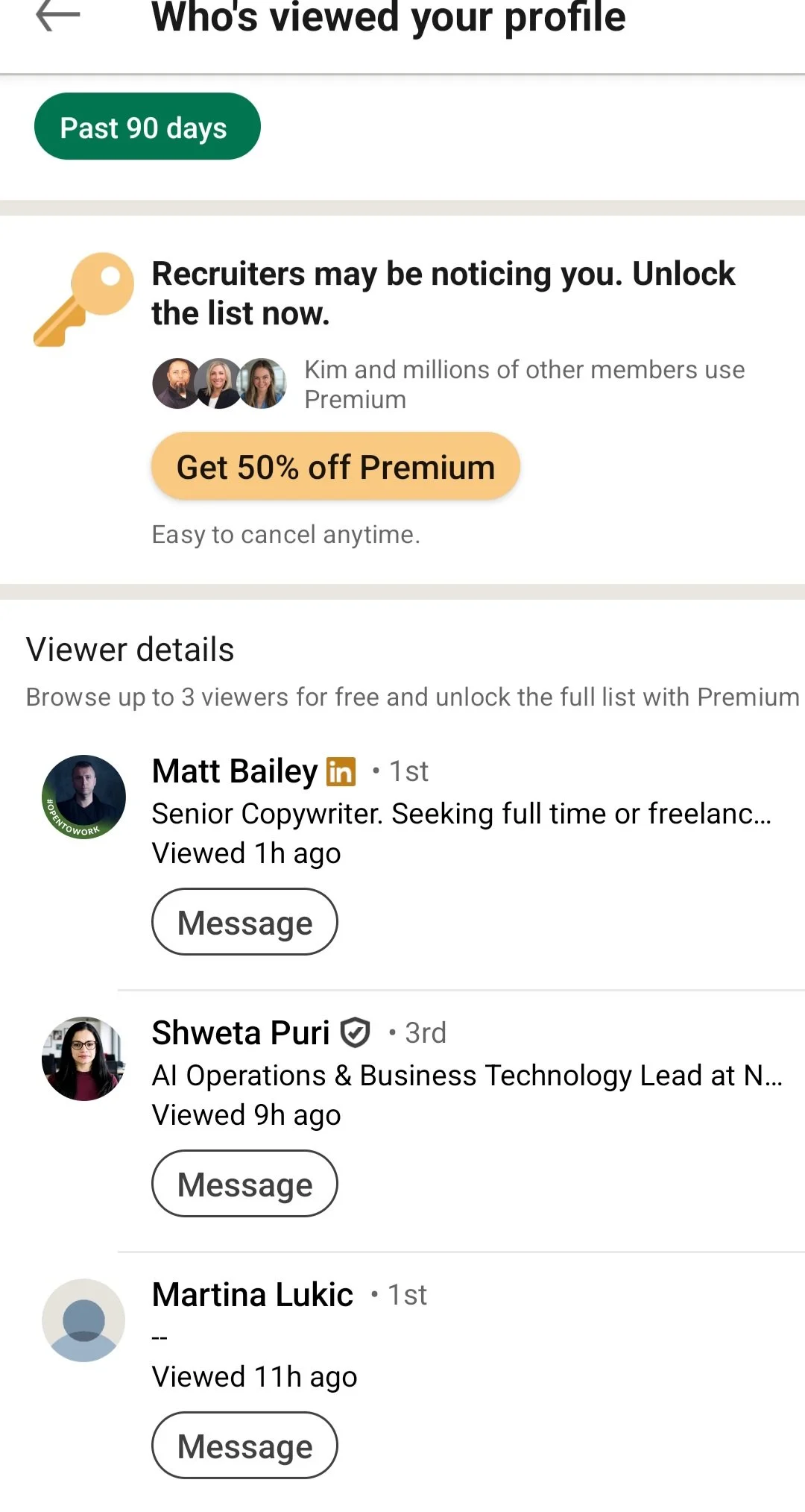 Looks like it’s my turn to “out” a very unexpected visitor. 👀