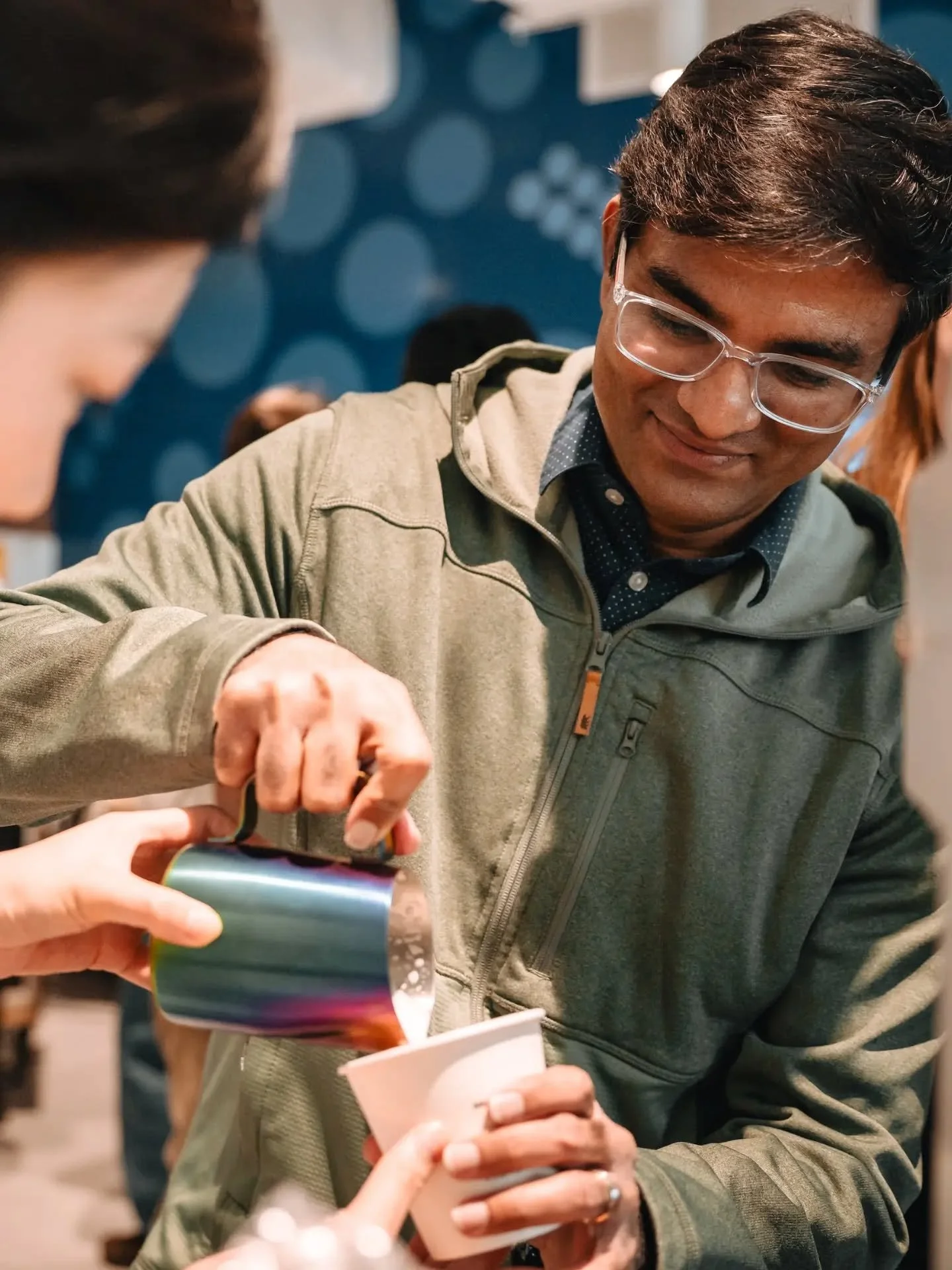 Need a team-building activity that doesn't eat up your budget or your whole day? 👀☕

Here's why our Latte Art Workshop is your best option 😎

💰 Lower budget + no hassle
No expensive off-site venue. No team transportation. No complicated logisti