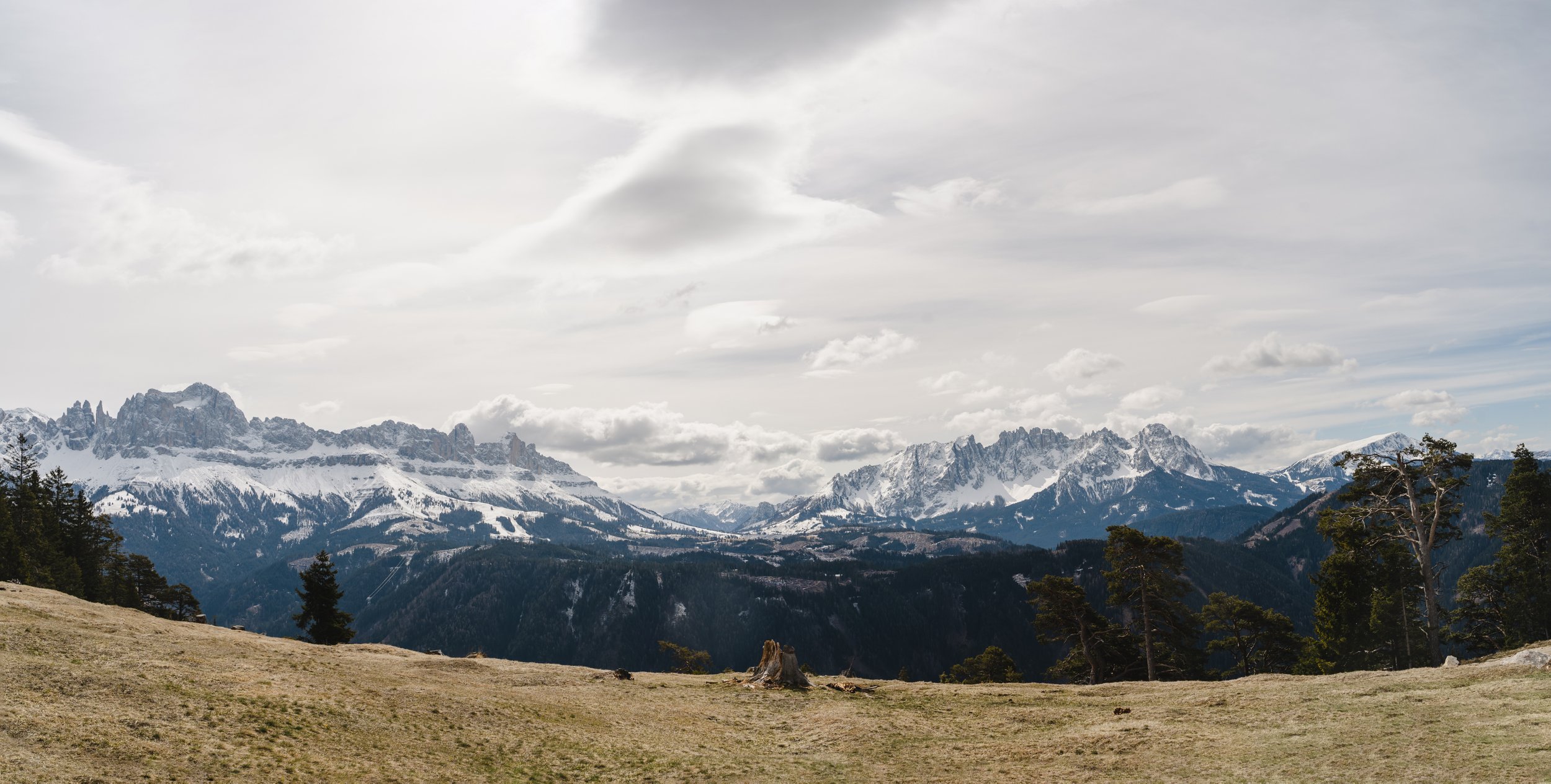 dolomite pano.jpg