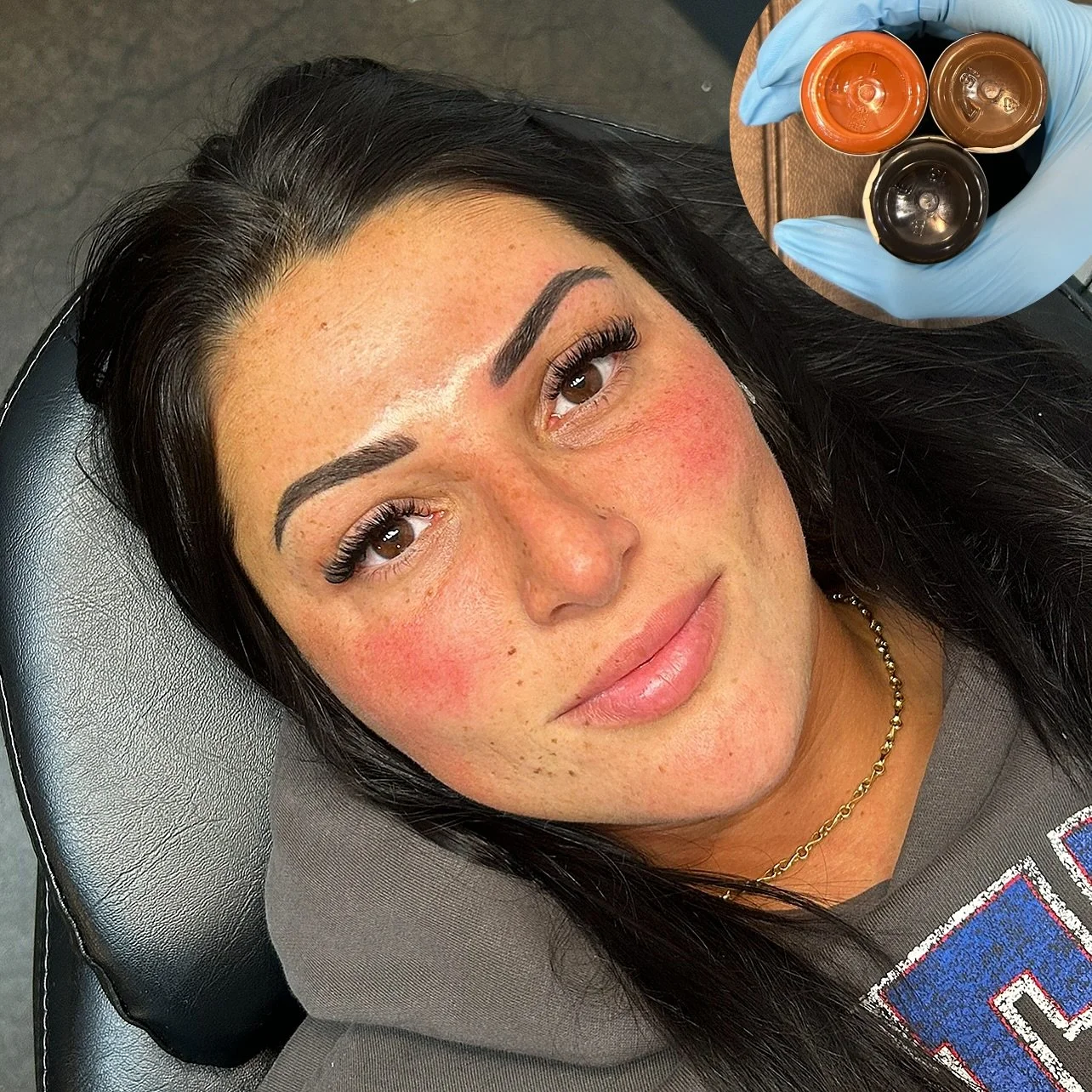 From sitting in her lash bed in high school to having her in mine for some new brows 👑
Full circle moment @thelashrefinerybuffalo 💅

November books are officially open!