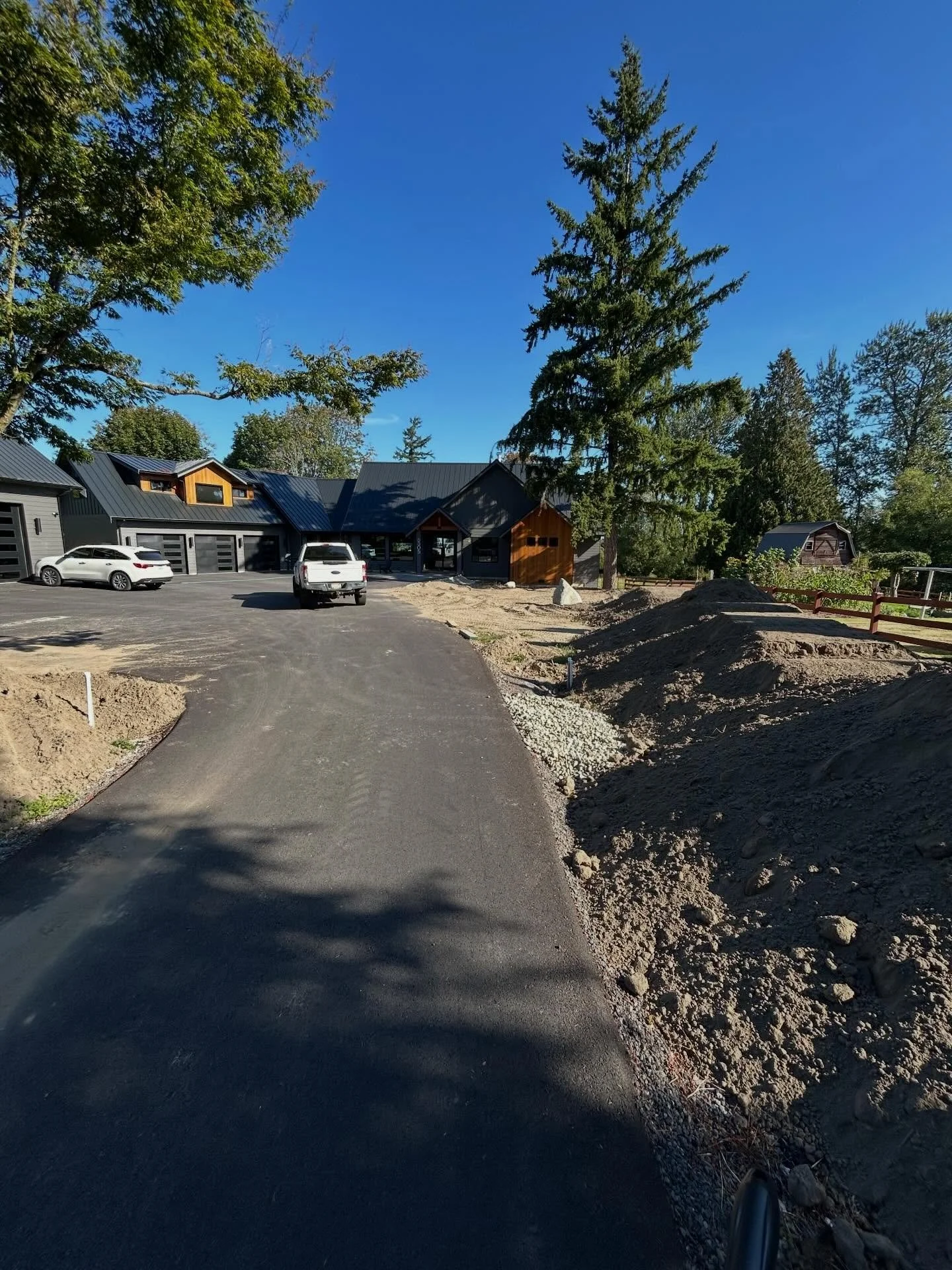 Swipe to see the transformation! #snohomish #landscaping_design #homeimprovement #yardgoals #lawn