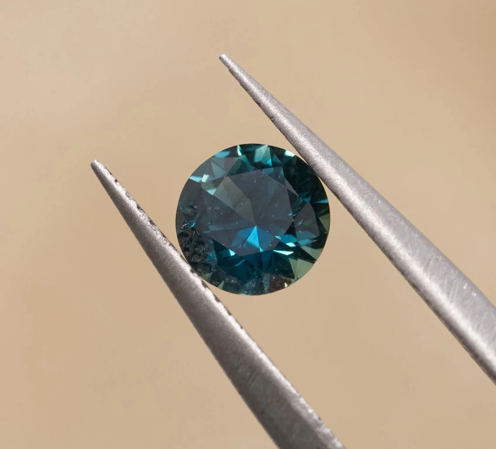 BJ0020_ 0.85Ct _ $850 _ Blue _ Round 
