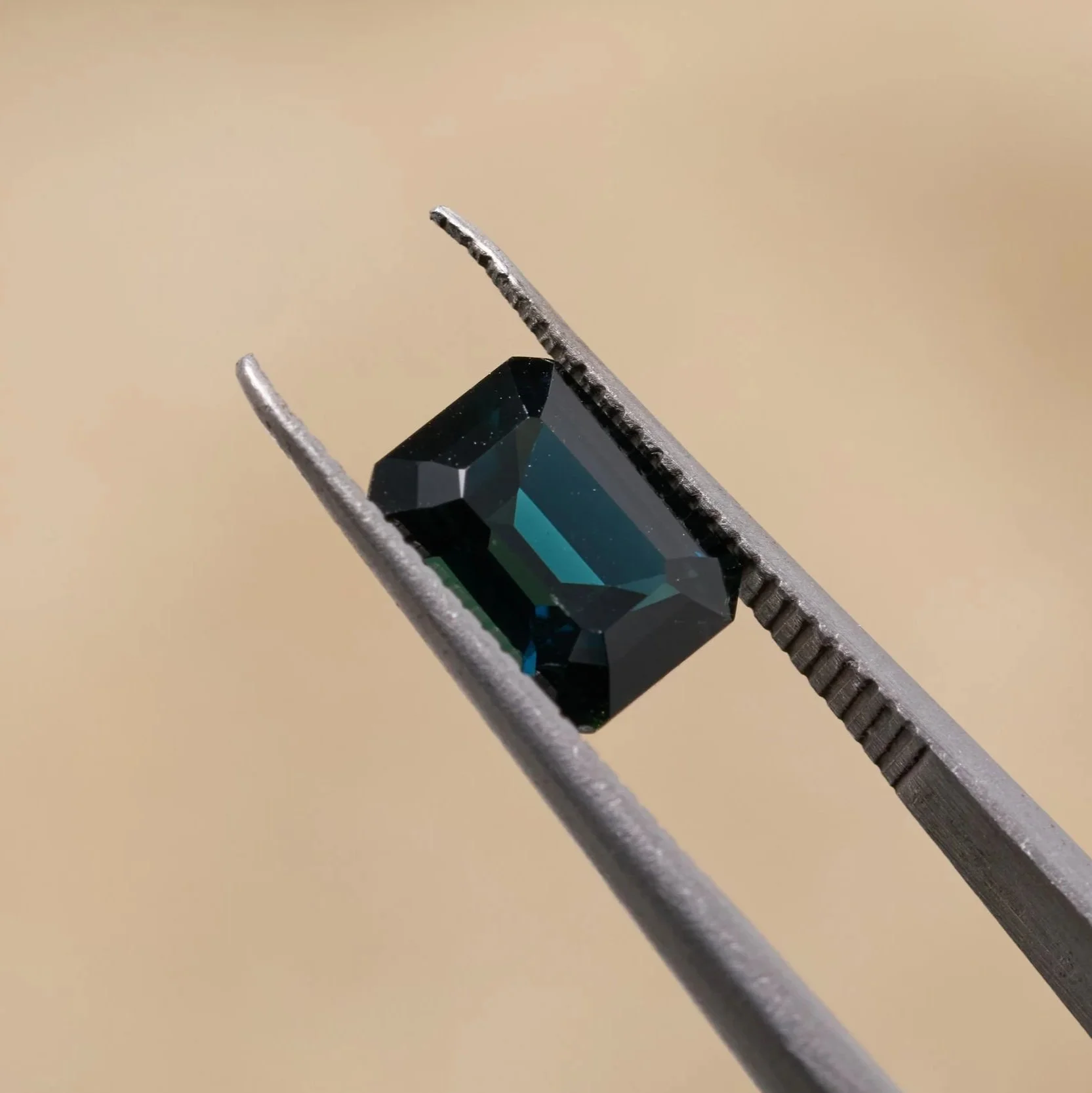 NG0147_ 1.5Ct _ $1350 _ Blue _ Emerald 