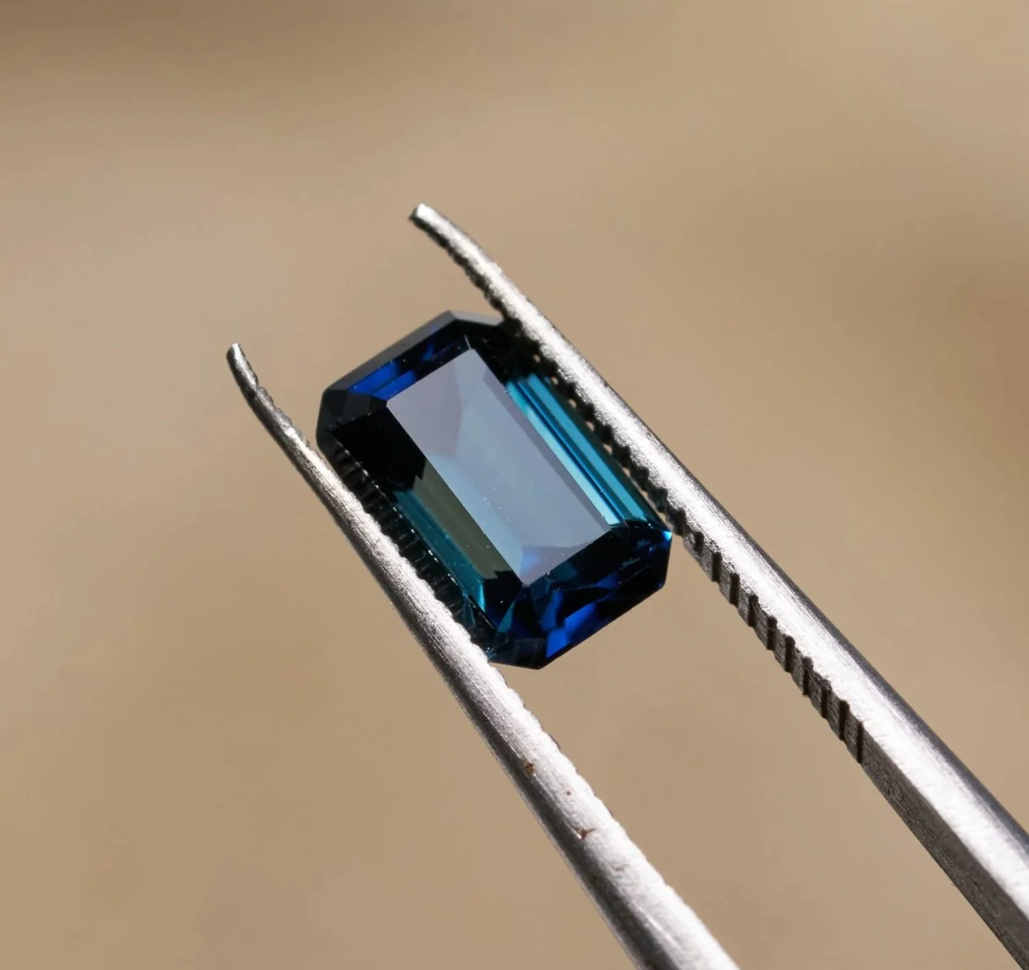 NG0148_ 1.4Ct _ $1400 _ Blue _ Emerald 