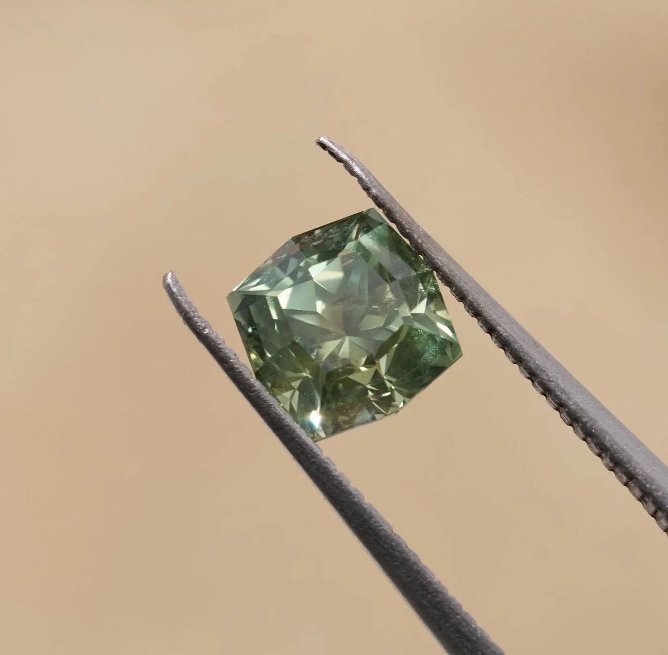 NDMG0362_ 1.5Ct _ $1800 _ Green _ Square 