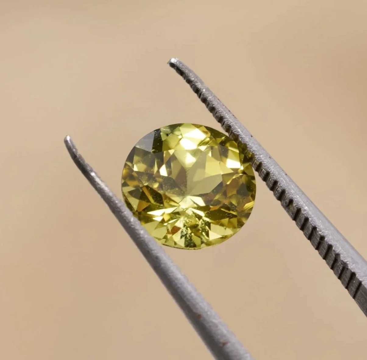 JOAT429_ 1.35Ct _ $2700 _ Yellow _ Round 