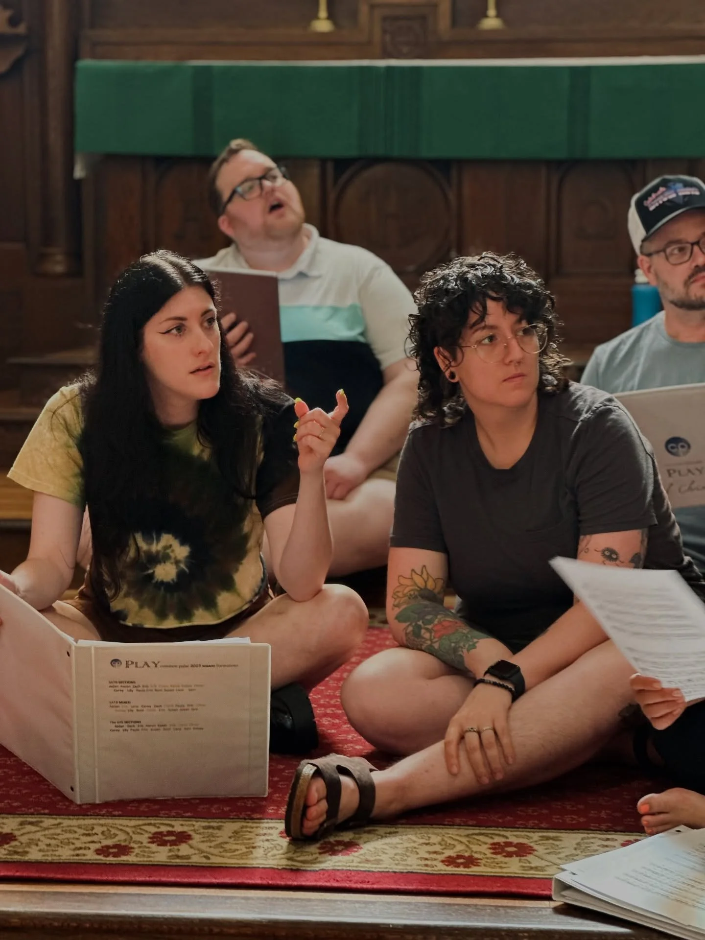 from the music-making to the leadership, common pulse is more than a choir.

it is an artistic community that nurtures seeds of liberation. 

➡️ *swipe* to read reflections on what common pulse means to our musicians

🎟️ *come* to our shows all mont