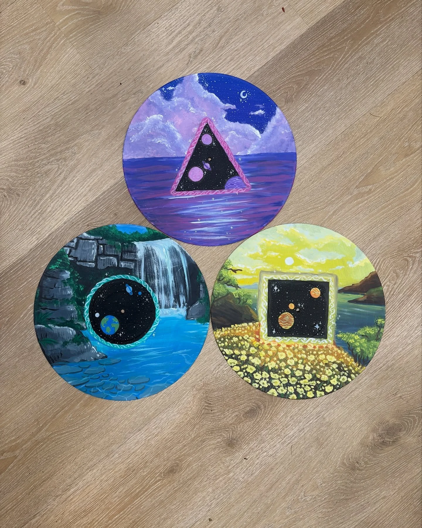for the record ! 💿 ✨ these are my painted records for the record art show coming up on august 2nd @broadstreetbrewingco ! im so happy i finished this idea on time because i was super worried lol #art #artist #painter