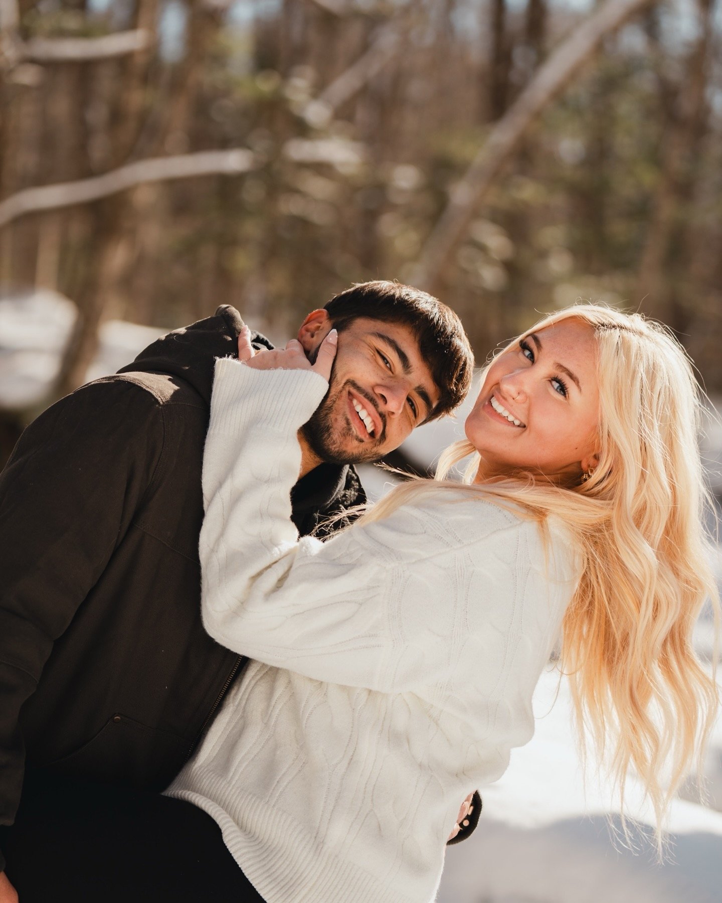 🏔️Part 1 of my recent couples shoot in Franconia, New Hampshire! These photos turned out absolutely incredible, (even in -2&deg; weather).

Thank you Alayna &amp; Jonah for your transparency, excitement and most importantly your trust in me making y