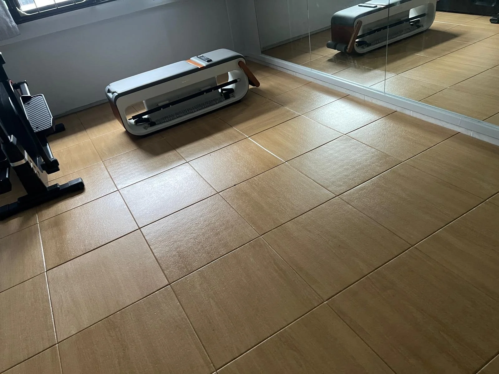 Rubber Gym Flooring vs PVC Sports Flooring — Which Is Better for Gyms in Singapore?