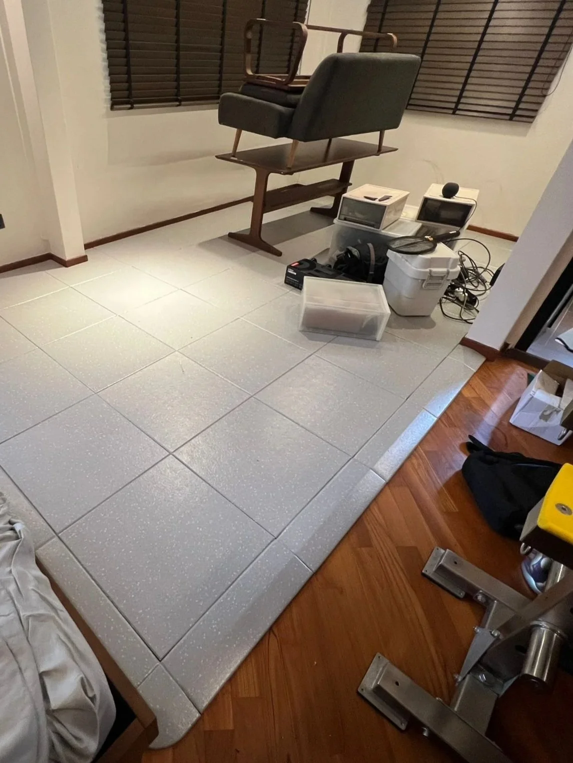 Will Rubber Gym Mats Damage My Vinyl or Parquet Floors? A Guide for Renters in Singapore
