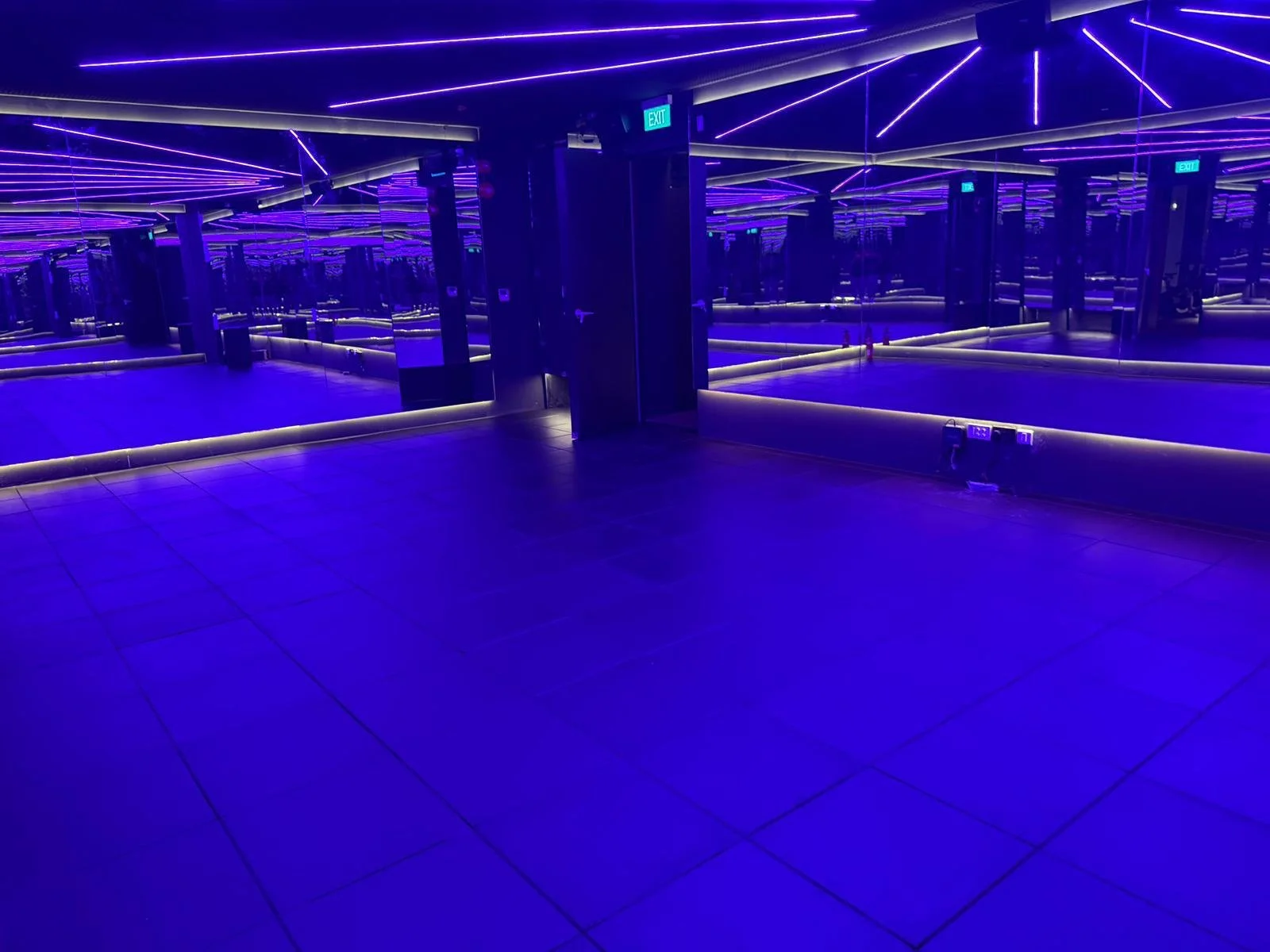 EPDM Rubber Flooring Tiles for Fitness &amp; Yoga Studios: The Perfect Balance of Comfort, Durability and Performance