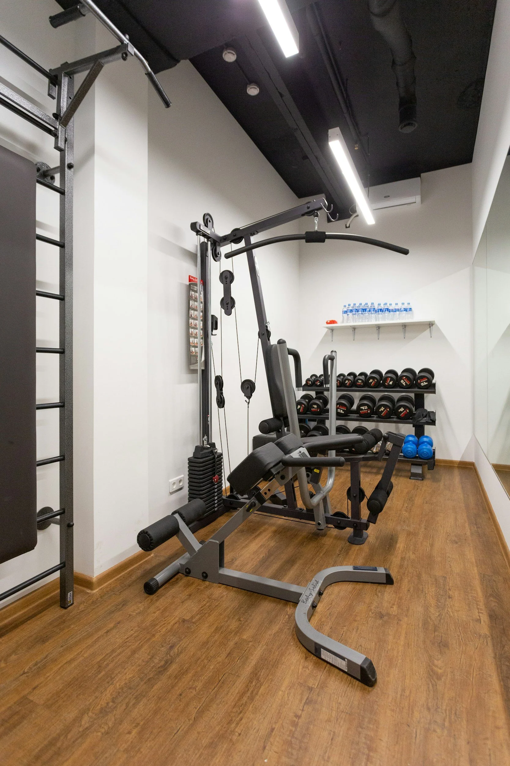 Office &amp; Corporate Gym Flooring Singapore: Flooring Solutions for Workplace Fitness Facilities