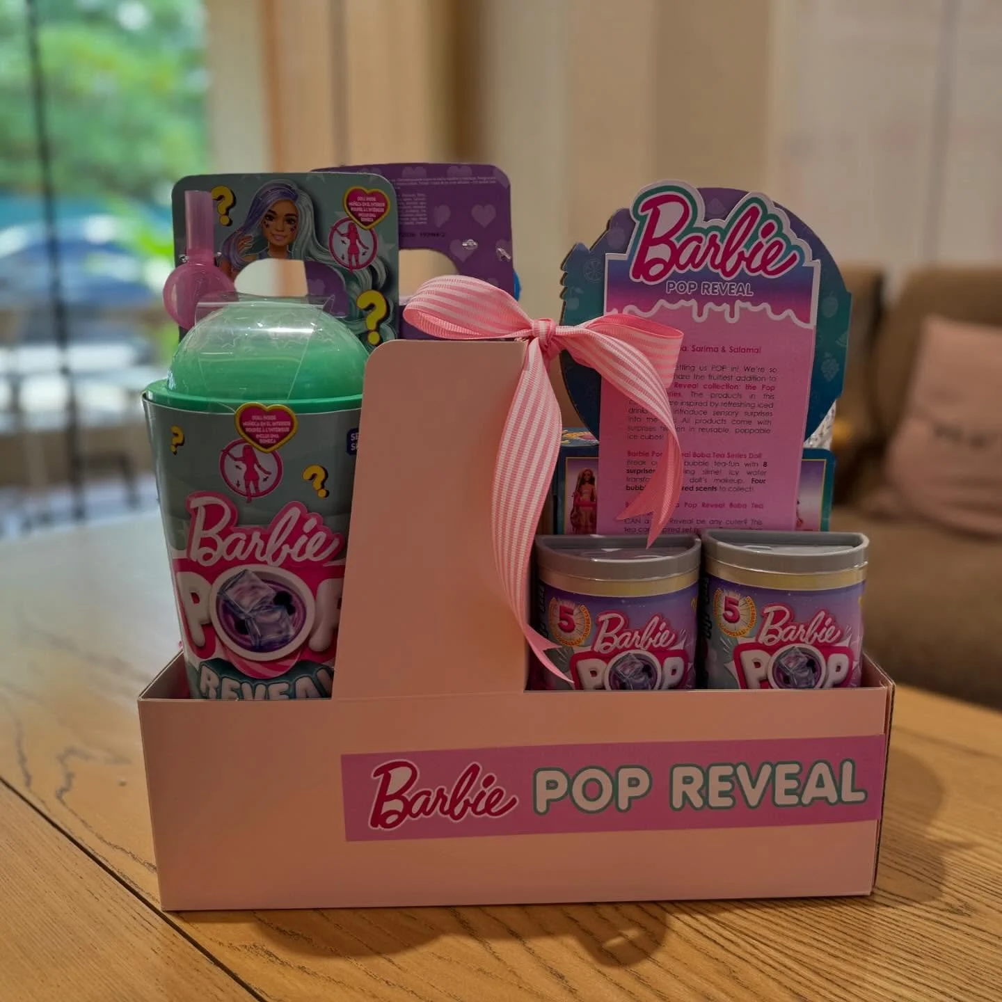 #thinkingpower
What’s your favourite fruit drink? 🤔
Ours is definitely one from the new @barbie Pop Reveal collection! 💖
Inspired by delicious iced drinks, these toys are bursting with sensory surprises! We treated our amazing KOLs to this