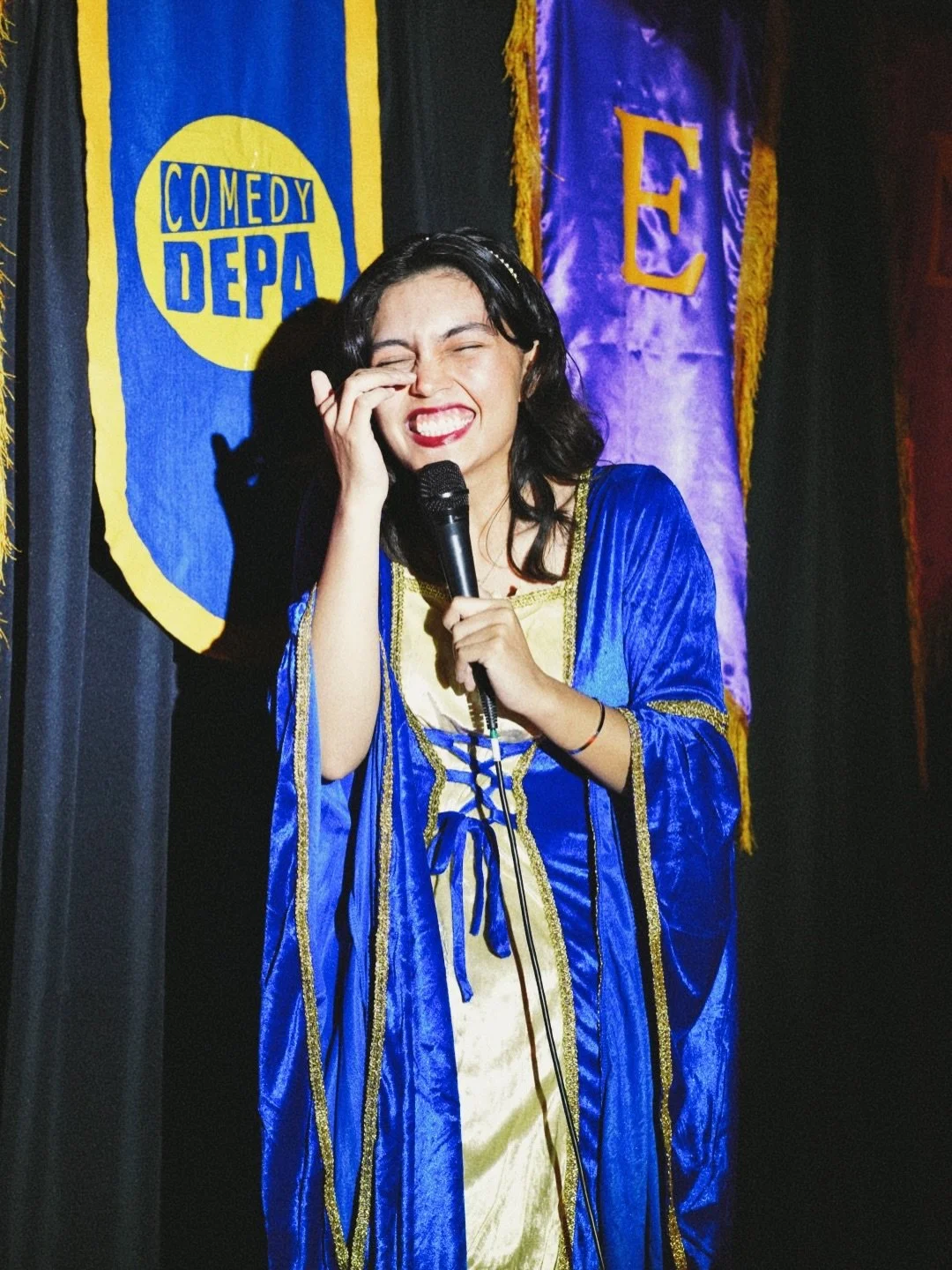 NOCHES DE OPEN MIC Con Isabela Varela (Entrada libre)