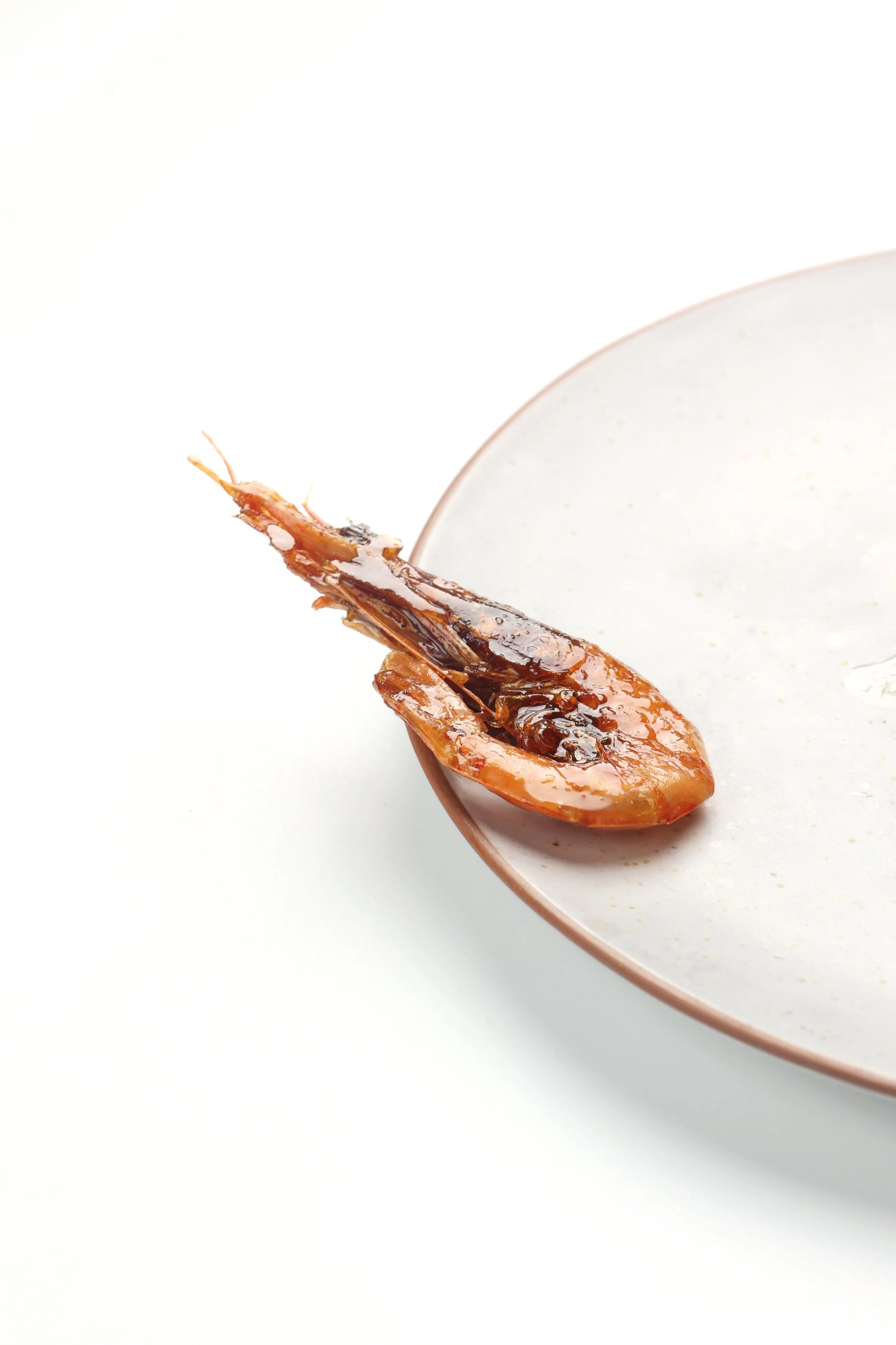 Crispy Cantonese-style fried prawn by Chris Quirós — innovative frying technique with golden texture, served as part of a signature private dining experience.
