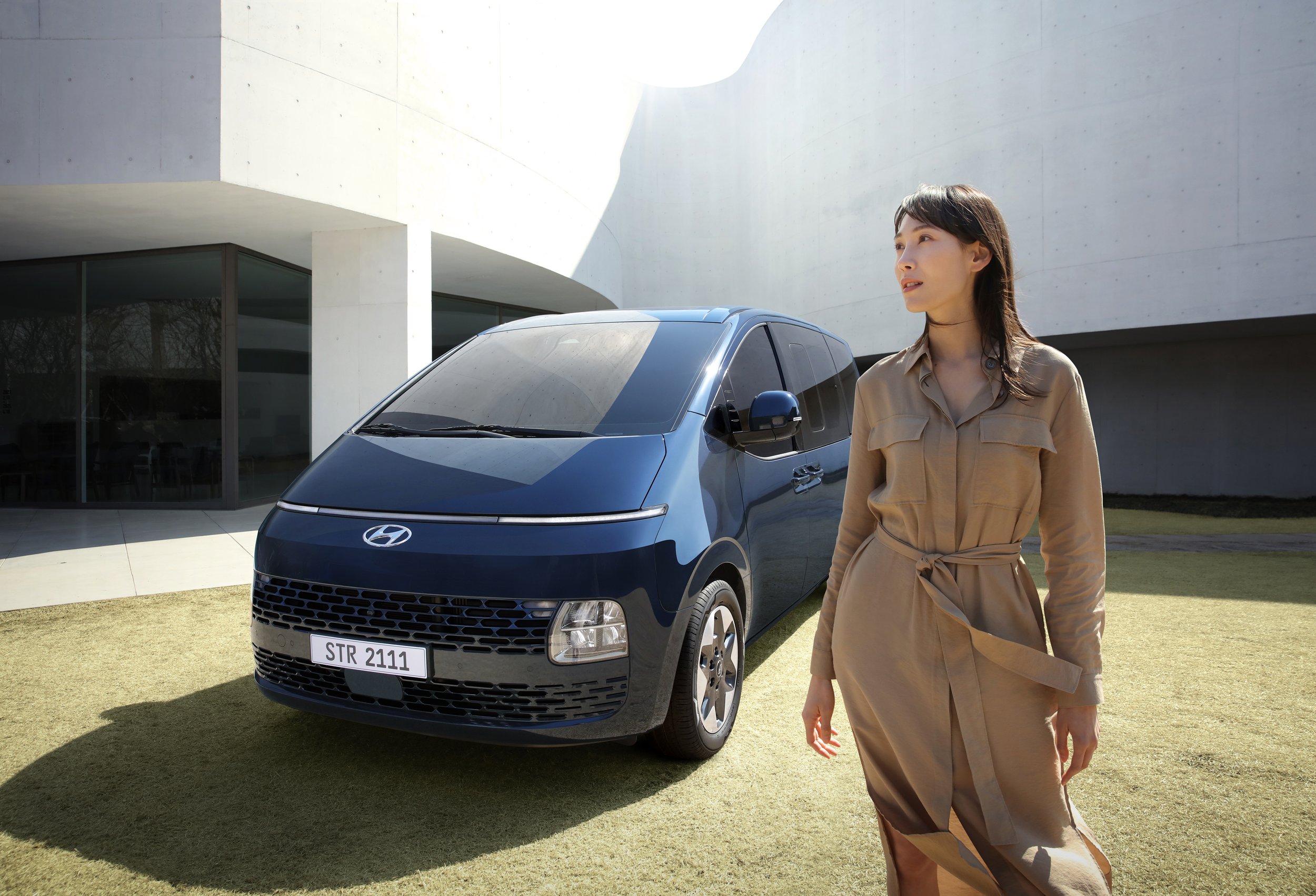 RebeccaRose_Hyundai3.jpg