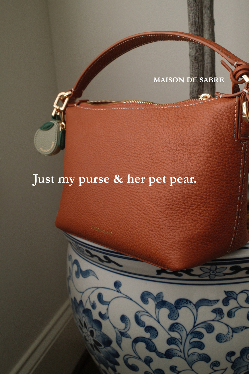 The pecan brown slouchy shoulder leather bag from Maison de Sabre