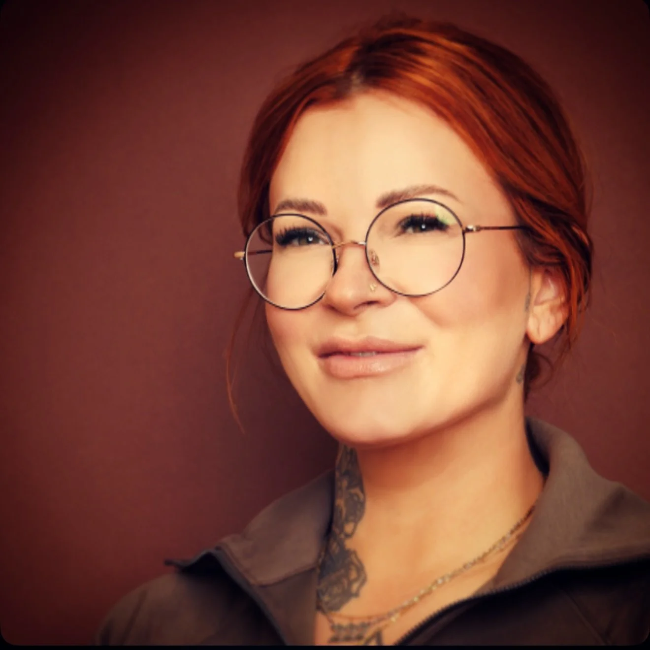 Meet Kaileigh &mdash;Owner of @nailedbyktobusch &amp; @cvbeautycollective 
I&rsquo;ve been a nail tech for just over 4 years now, and my start in the industry was at an hourly salon But after eight months, reality hit. The salon was overworking and u