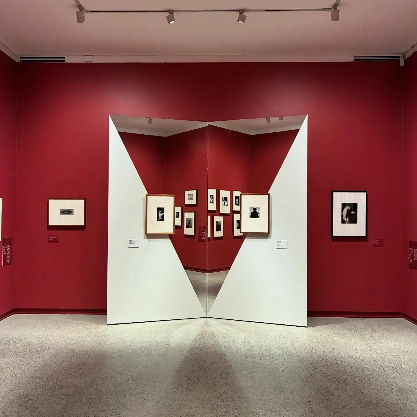 -
Man Ray x Max Dupain at @heidemoma 

Bringing together the work of these celebrated artists for the first time, the exhibition includes more than 200 photographs across a range of subject matter, from the nude, still life and portraits, to fashion 