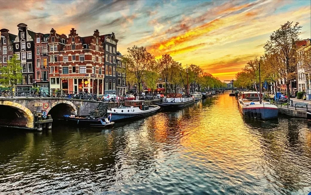 Amsterdam Canal Waterfront, 1000 pcs