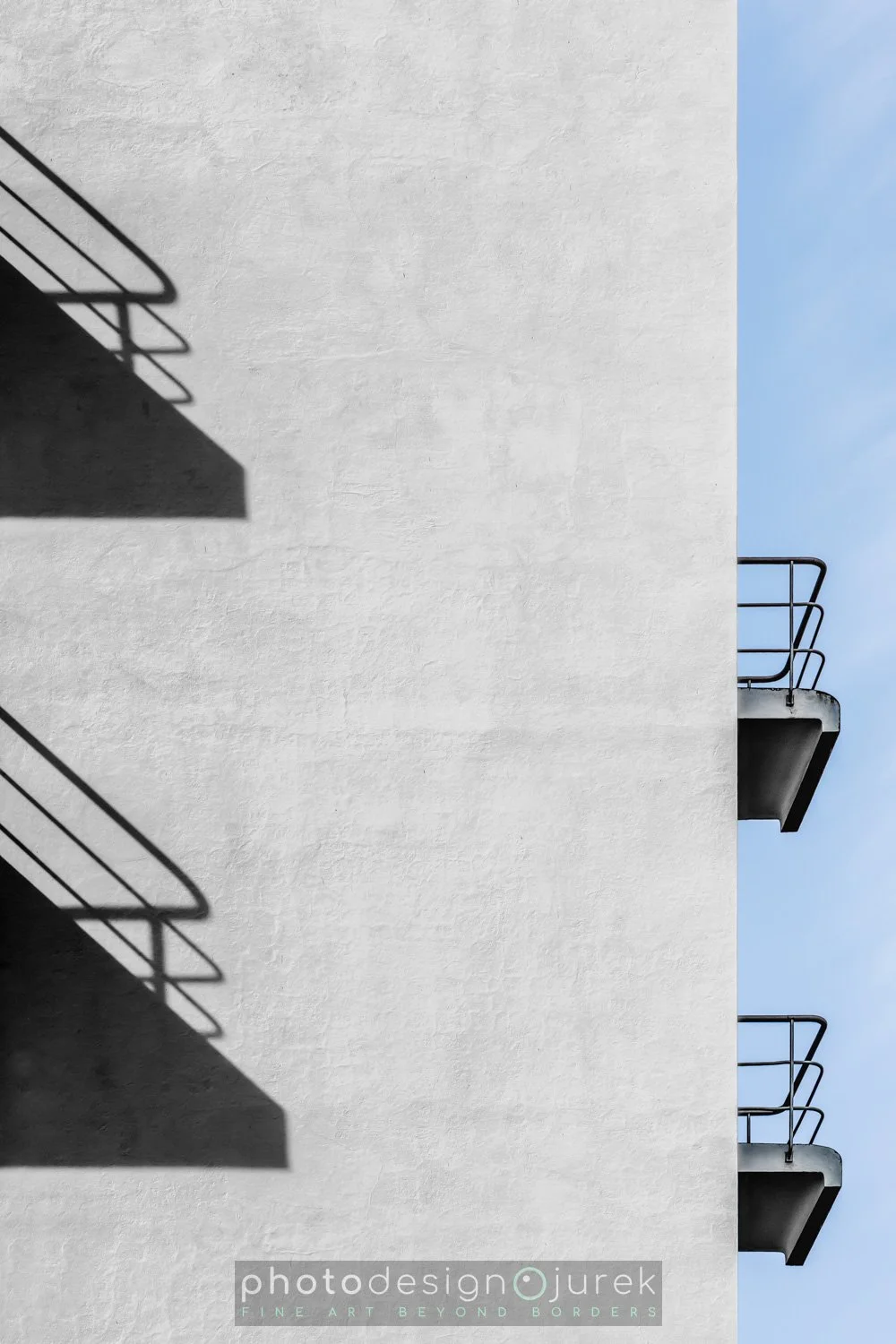 BALCONY SHADE Minimalist - Essence of Less