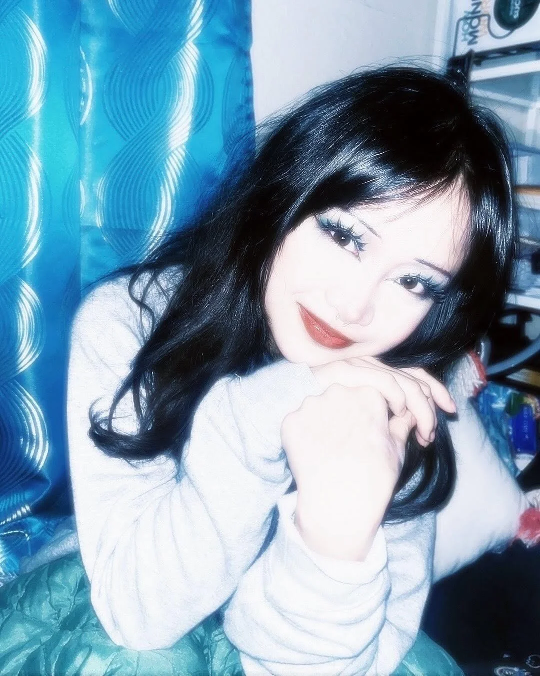 Interview with Musician Dearveni