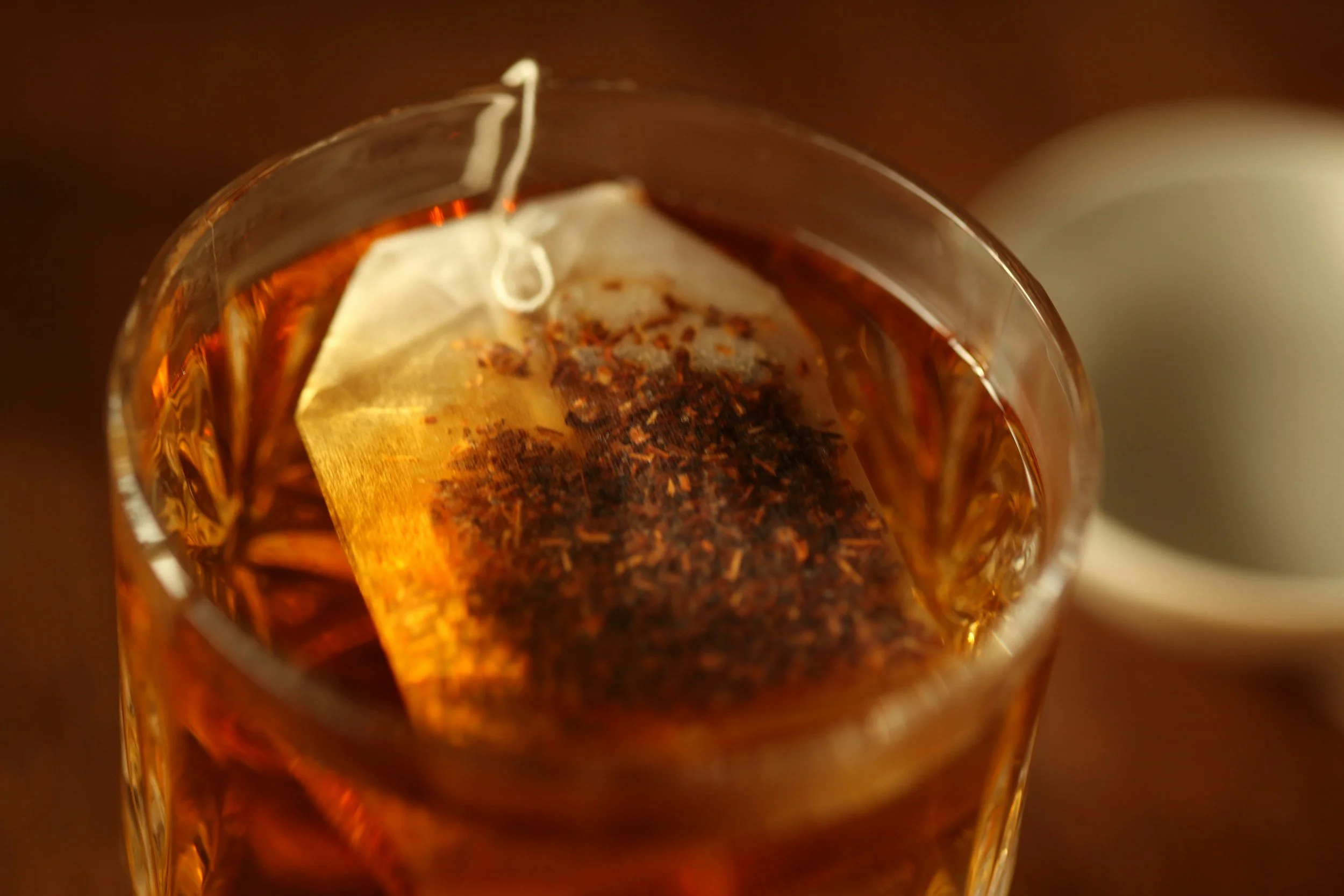 i drink tea and mourn you,