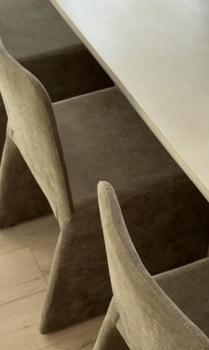 Project Ozone_Cronulla_GazyandBray_Dining_Interior Styling.png