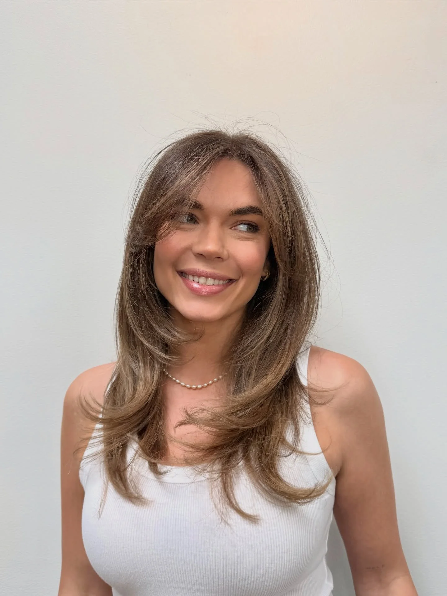 A close up look at how I painted @aarikagerette after a long grow out. Slide 2 of her before photo! What formula do I think I used for her gloss?