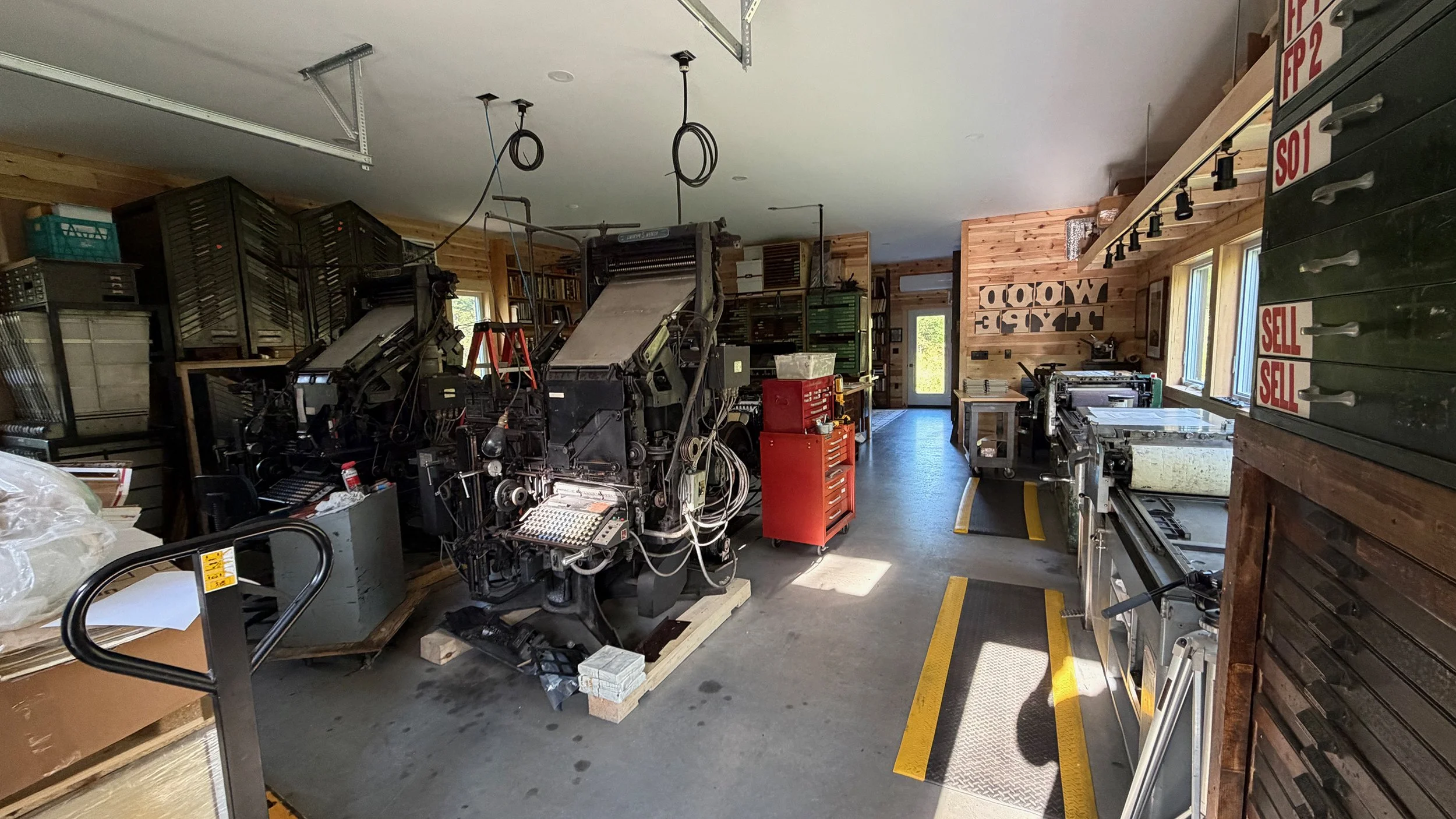 260811 shop F.jpg