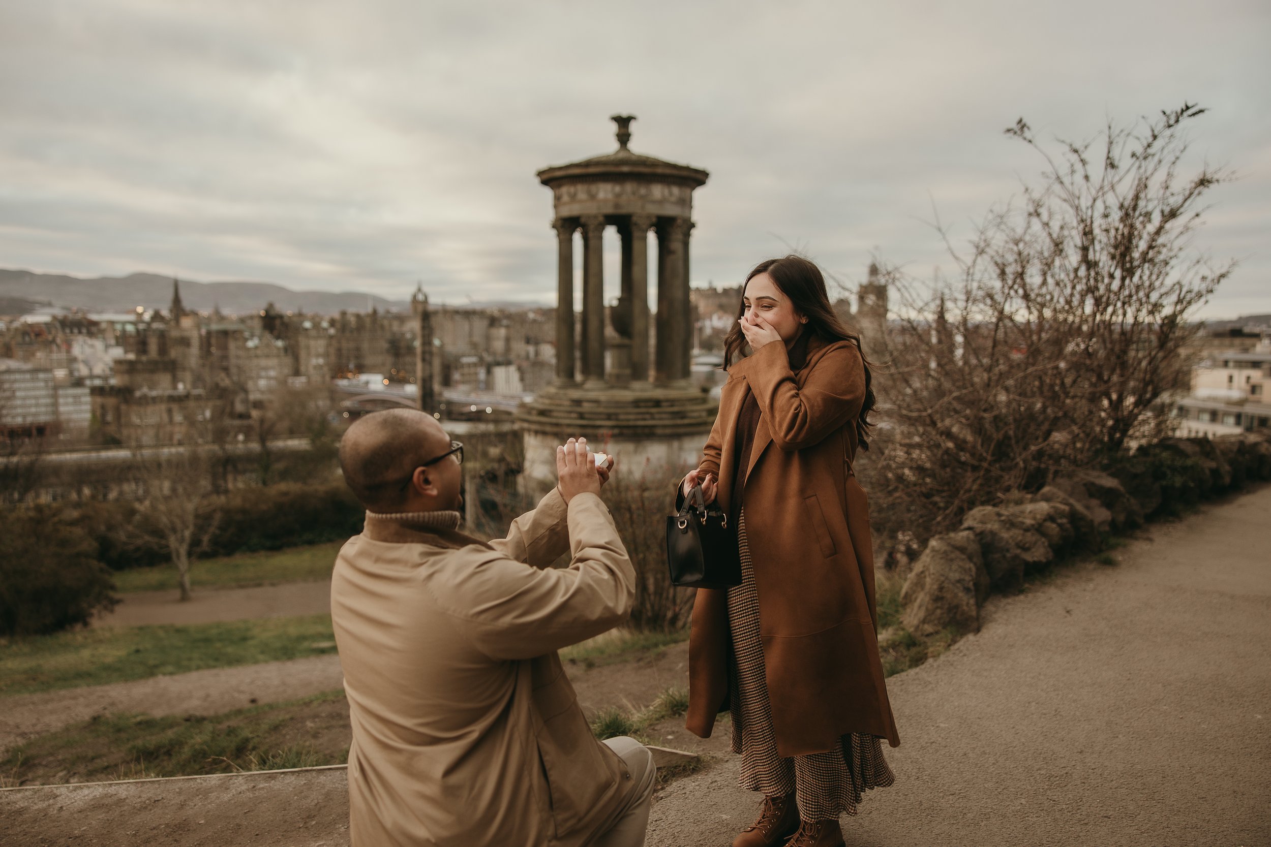 How to Plan a Surprise Proposal in Edinburgh (Without Stress)
